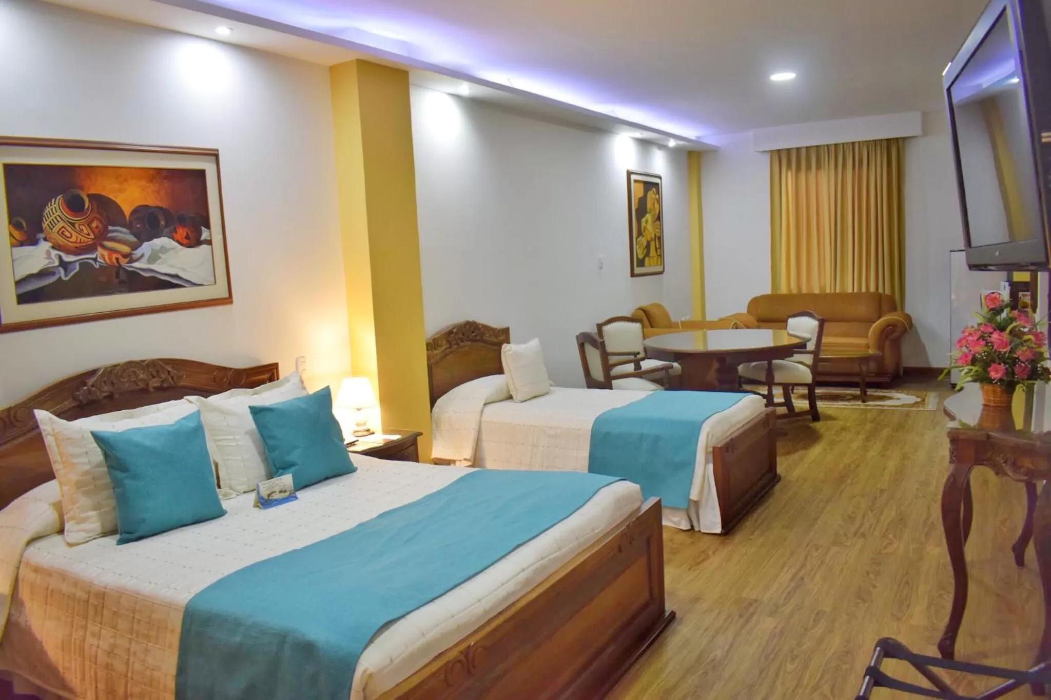 Photo of the whole room, Bed in El Gran Hotel de Pereira