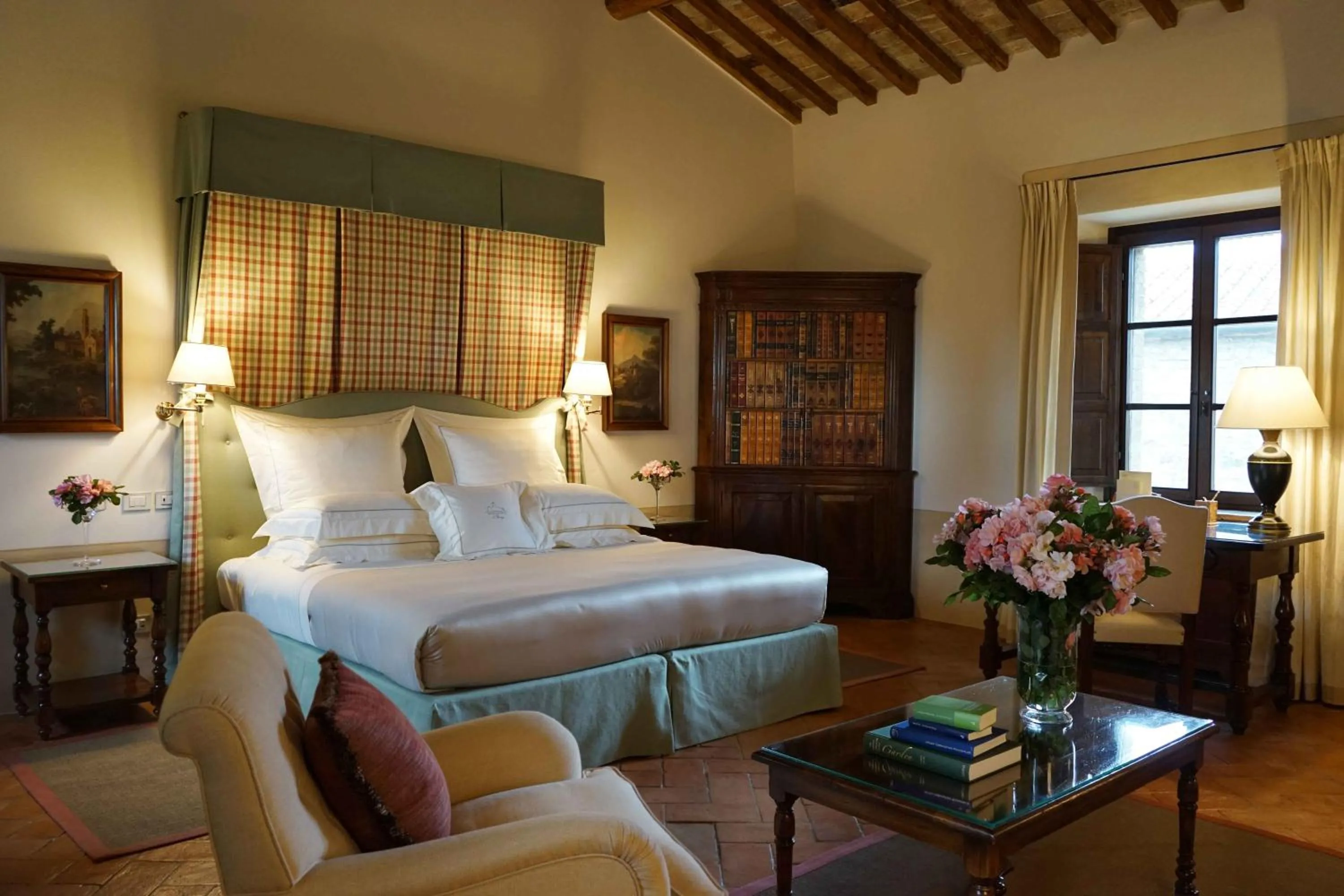Bedroom, Bed in Castello Banfi - Il Borgo - Relais et Chateaux