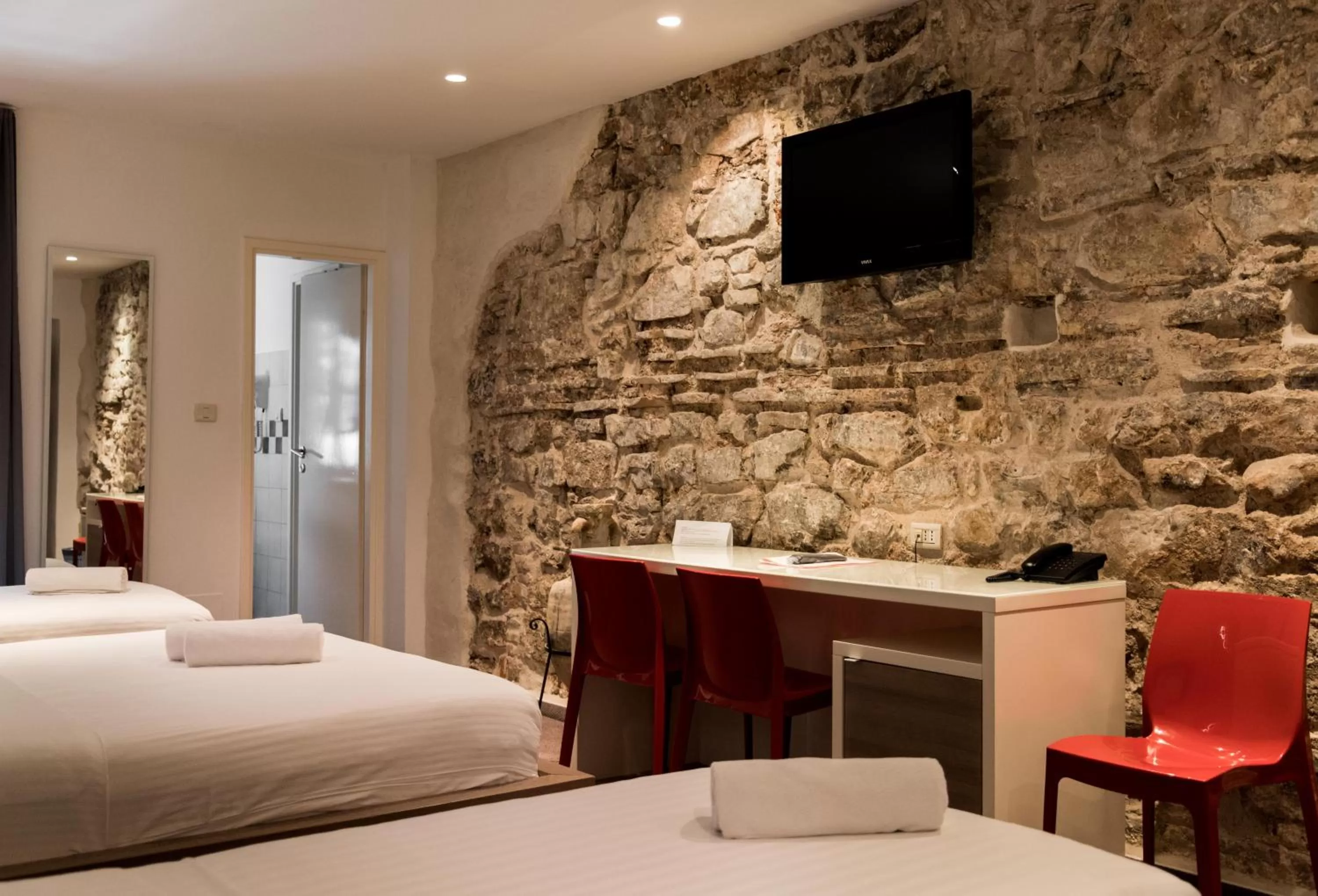 Property building, Bed in Slavija Culture Heritage Hotel