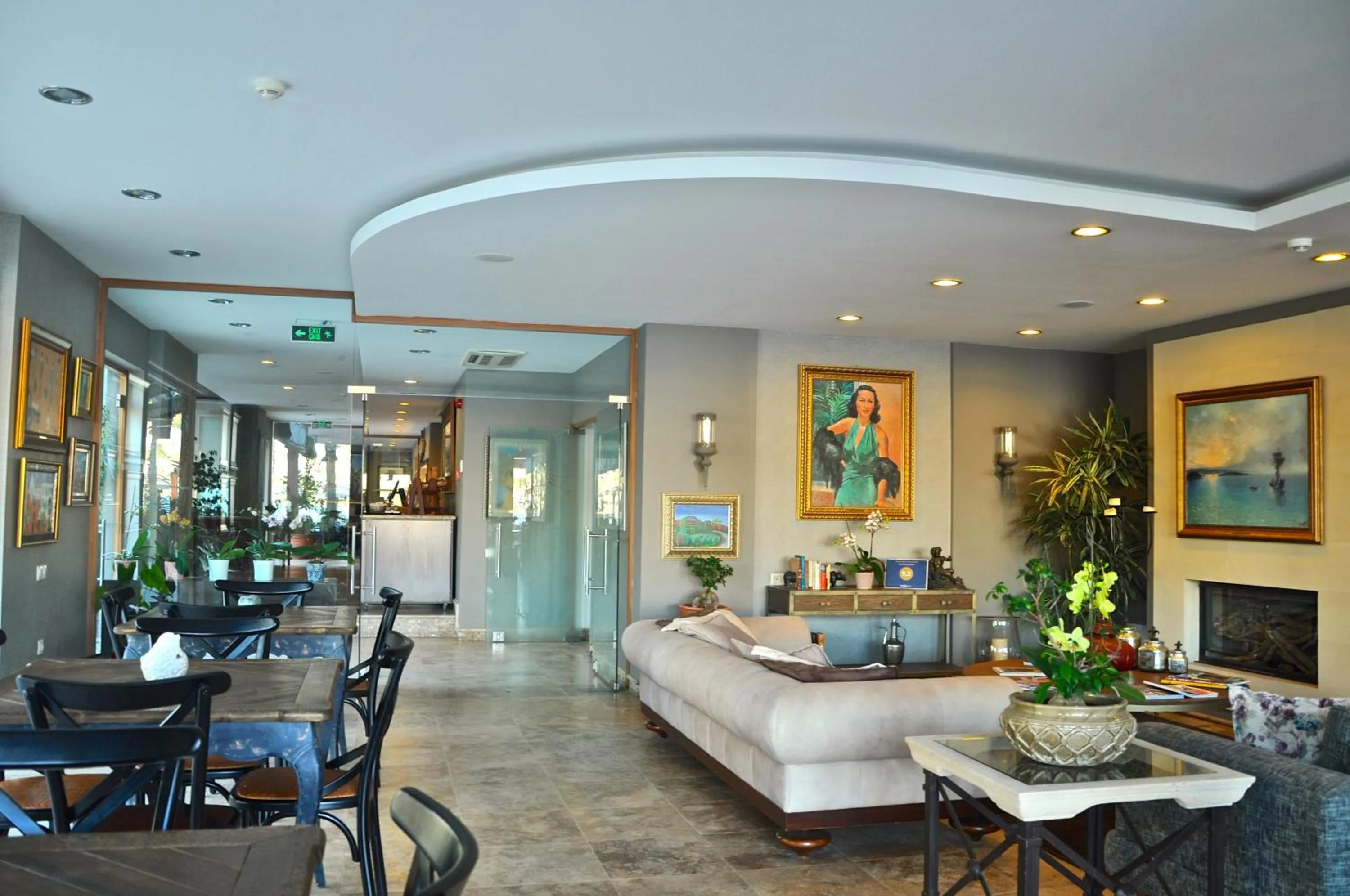 Lobby or reception in Olira Boutique Hotel&SPA
