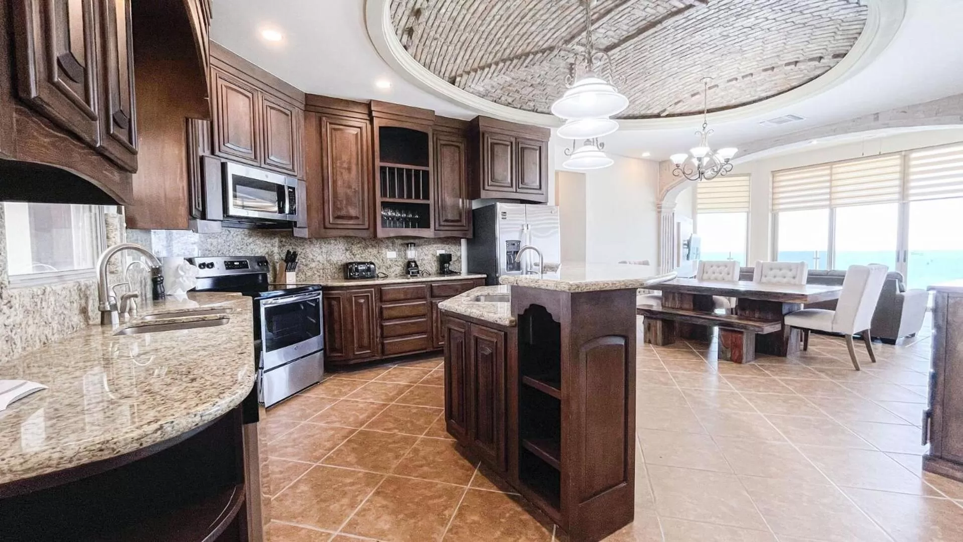 Esmeralda Beach Resort