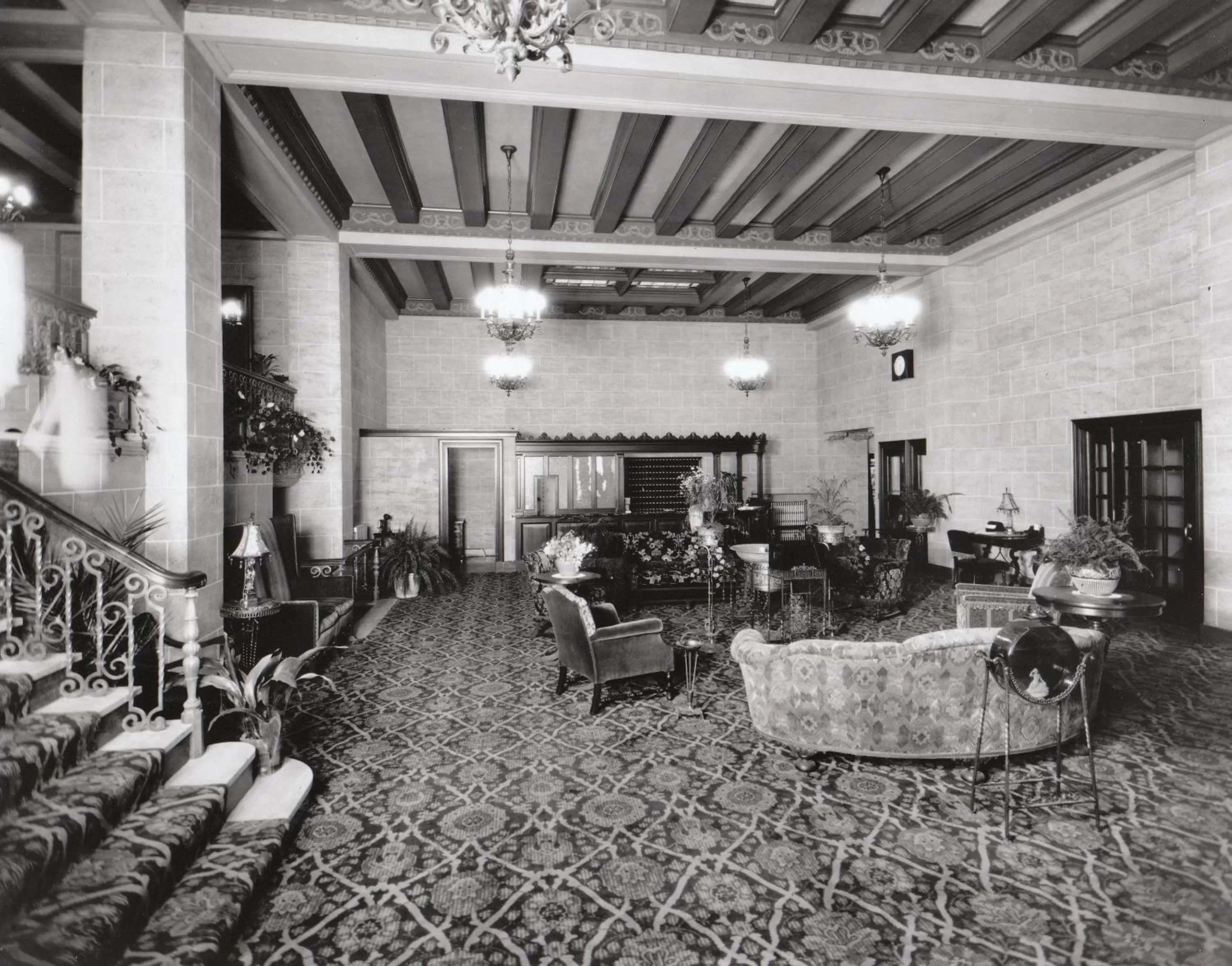 Lobby or reception in Mayflower Park Hotel