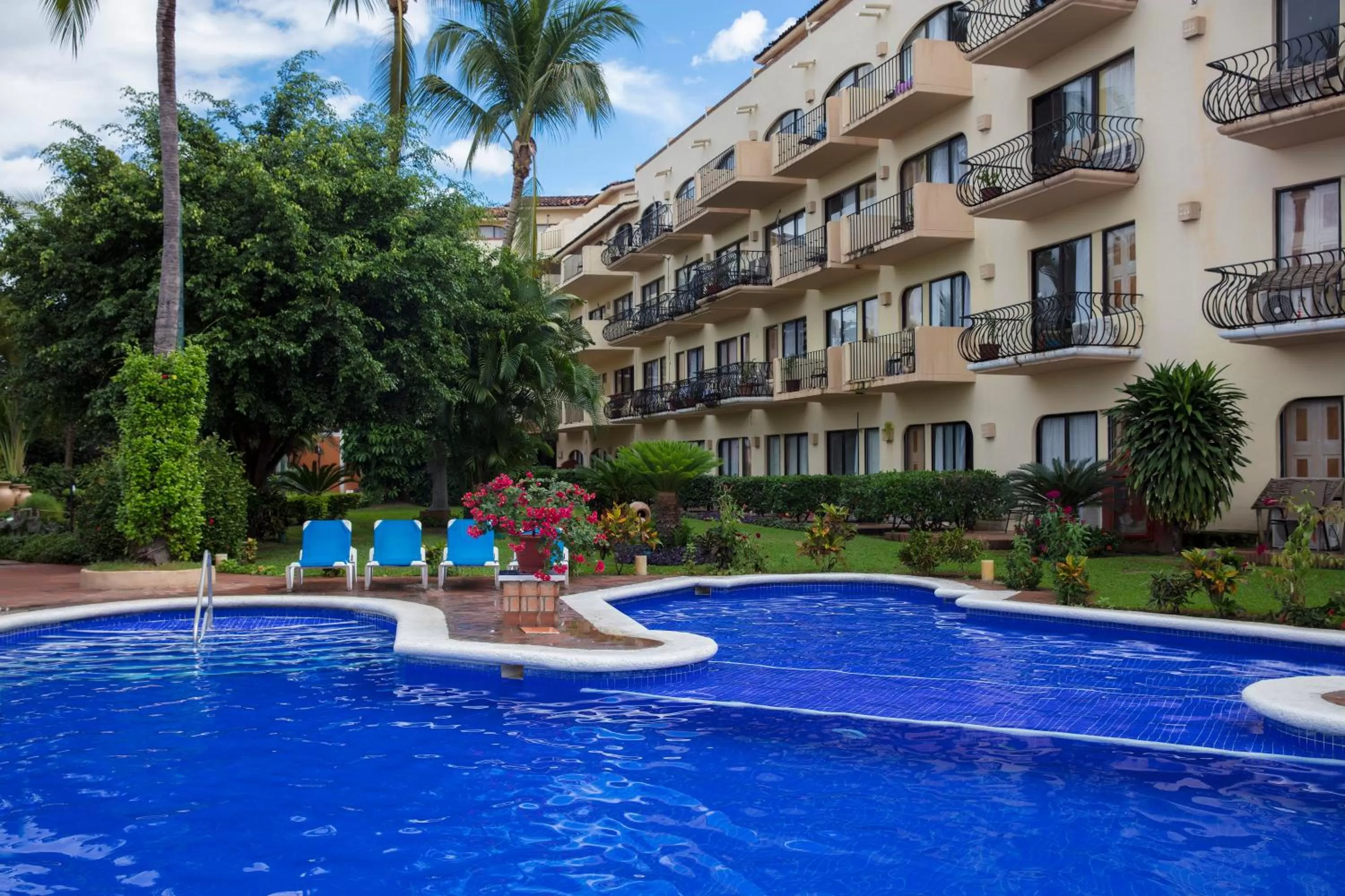 Property building in Flamingo Vallarta Hotel & Marina