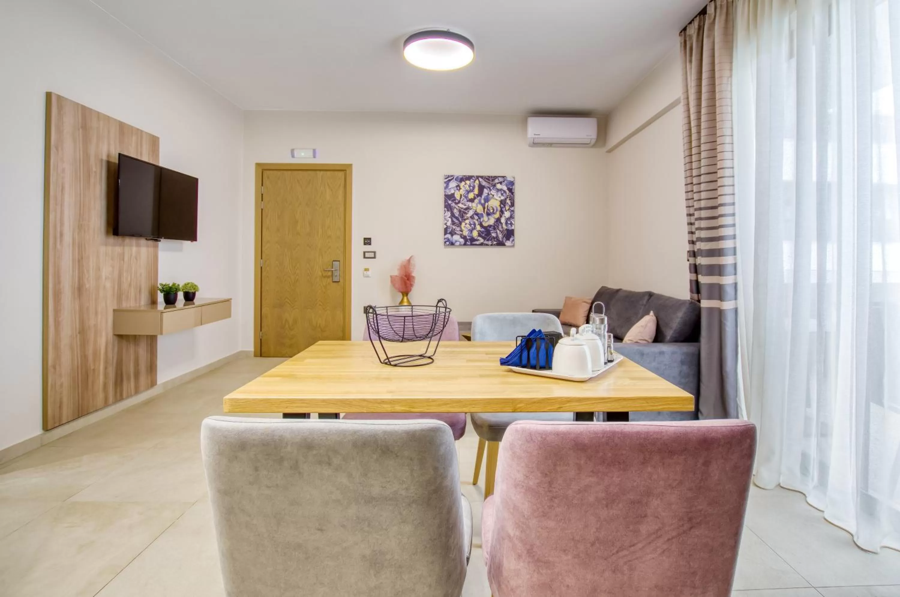 TV and multimedia in Sapphire Horizon Suites