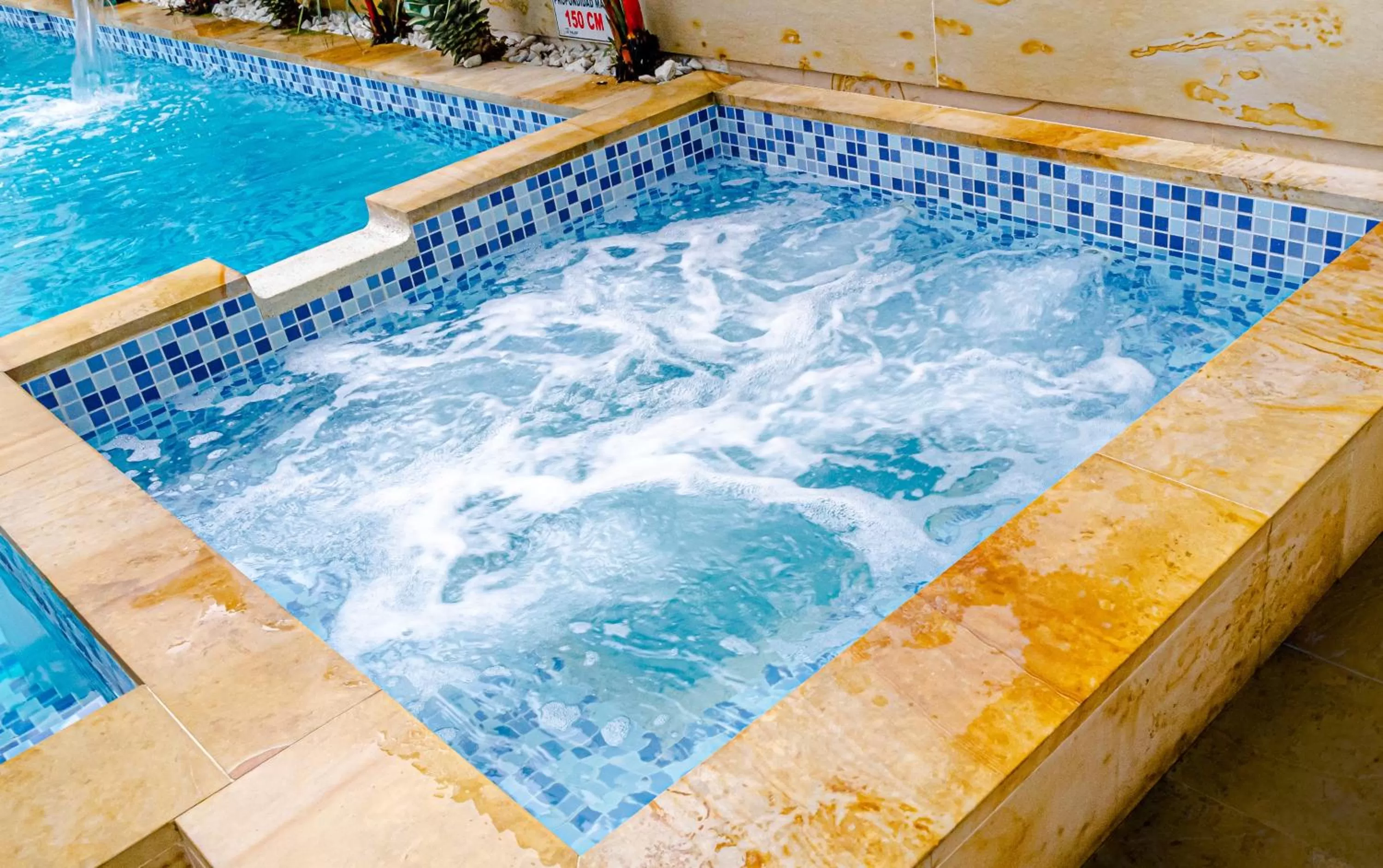 Swimming Pool in Hotel Le Falep