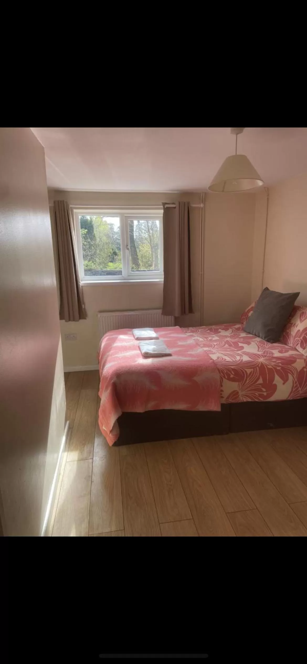 Bed in Haven of Trees - Hafan Y Coed