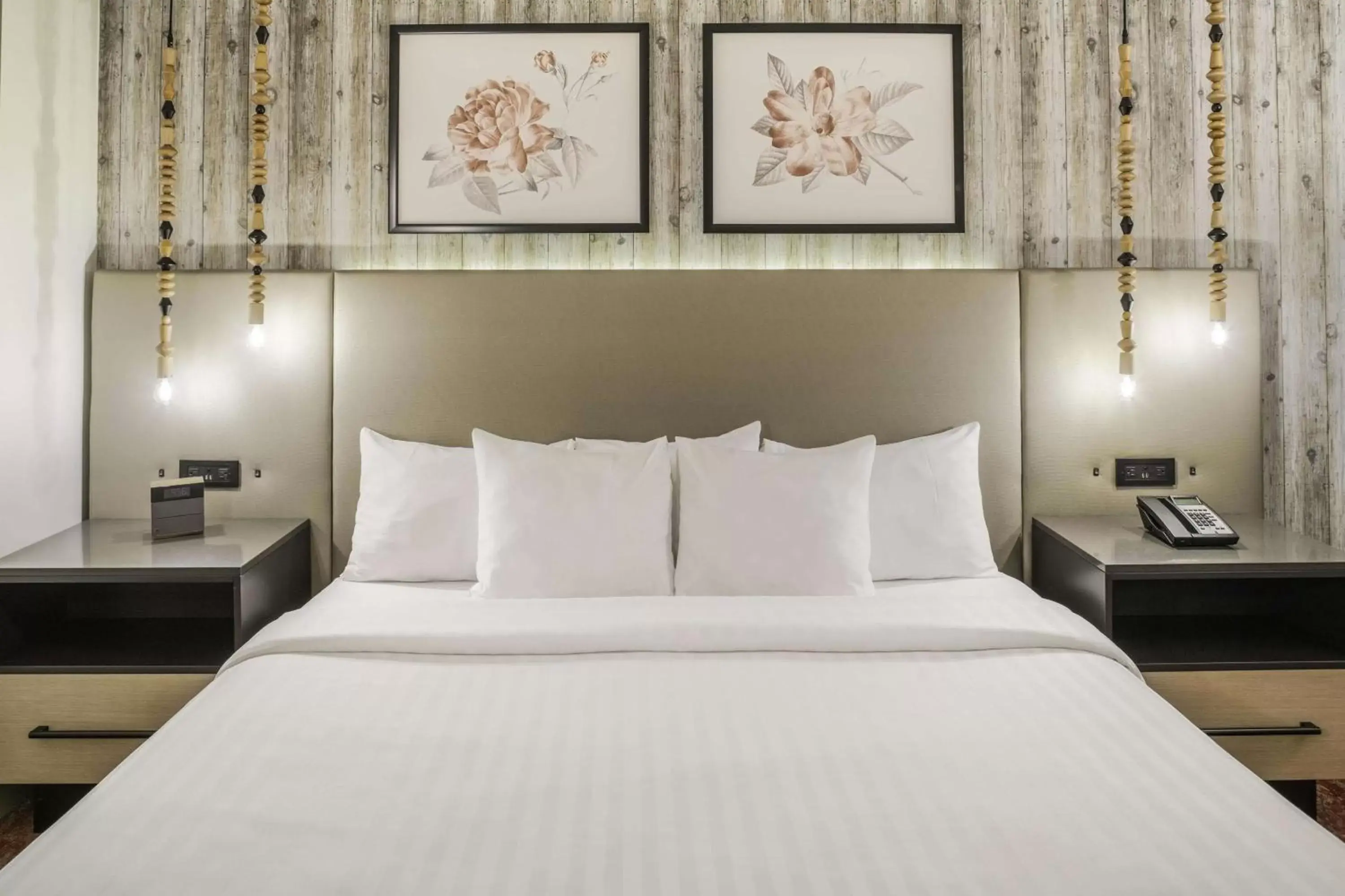 Two-Bedroom Suite with One King Bed, Two Queen Beds and Sofa Bed - Riverside in Cliffrose Springdale, Curio Collection By Hilton Two-Bedroom Suite with One King Bed, Two Queen Beds and Sofa Bed - Riverside in Cliffrose Springdale, Curio Collection By Hilton