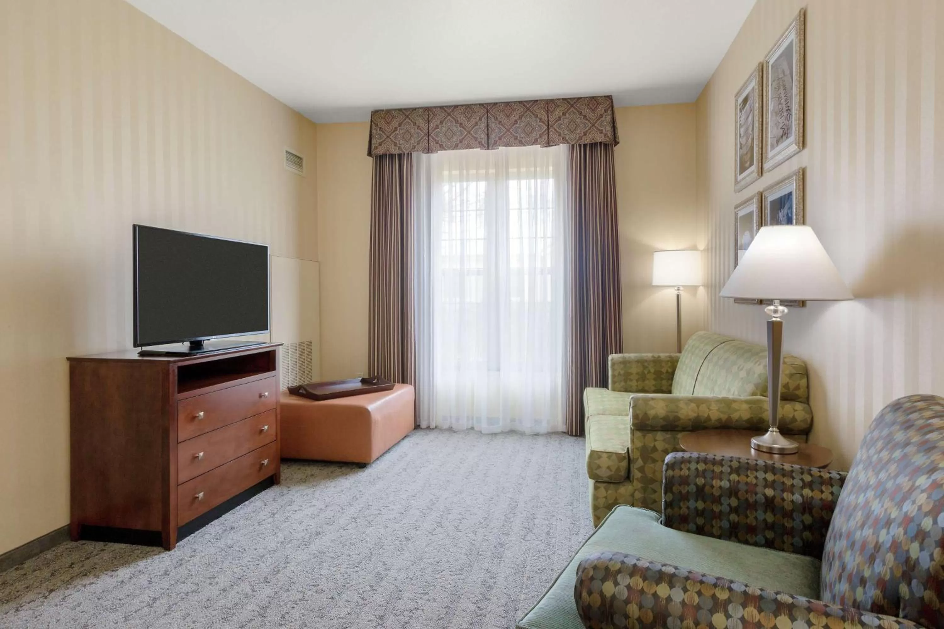 Bedroom in Homewood Suites by Hilton Sacramento Airport-Natomas