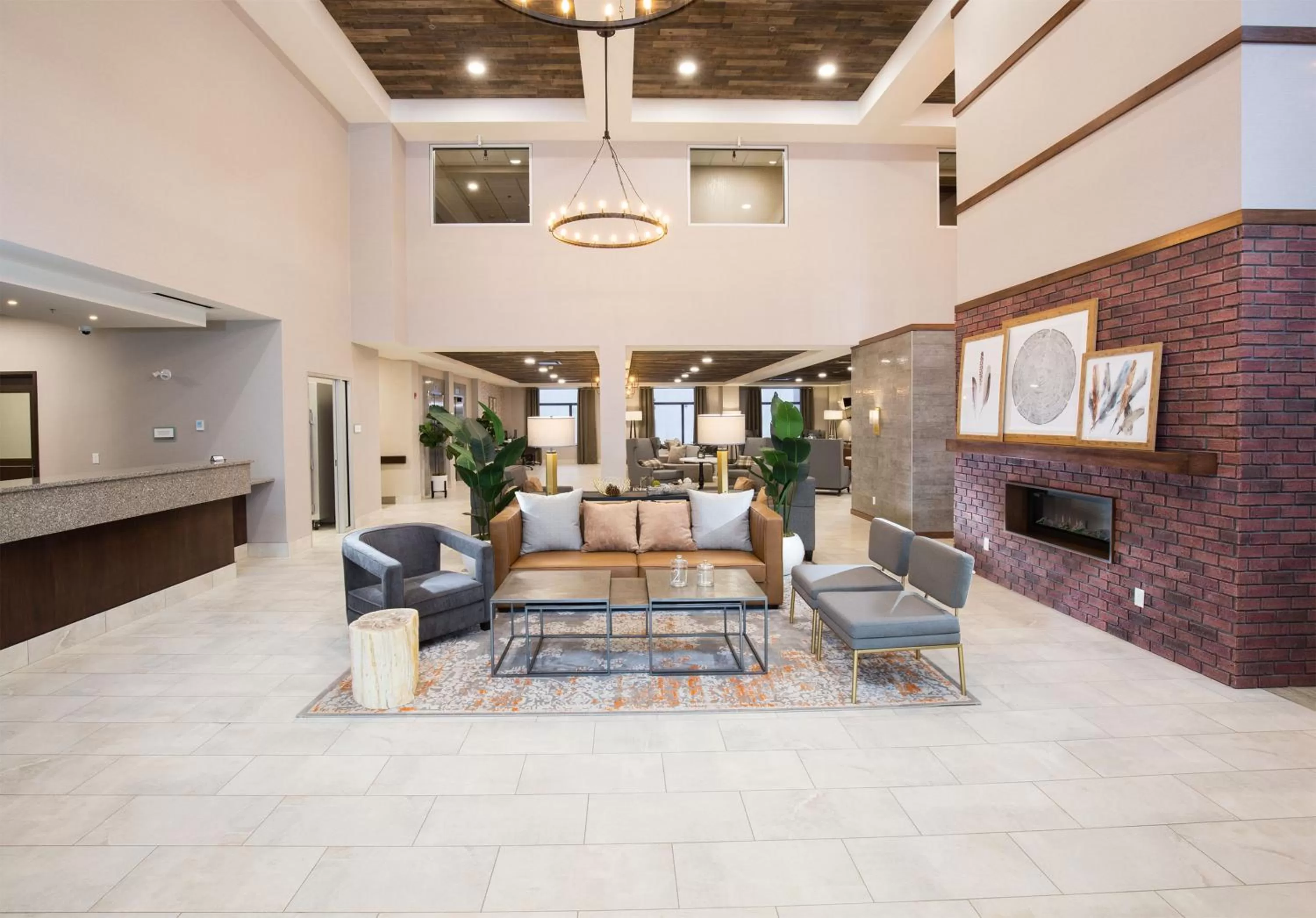 Lobby or reception in Pomeroy Inn & Suites Prince George