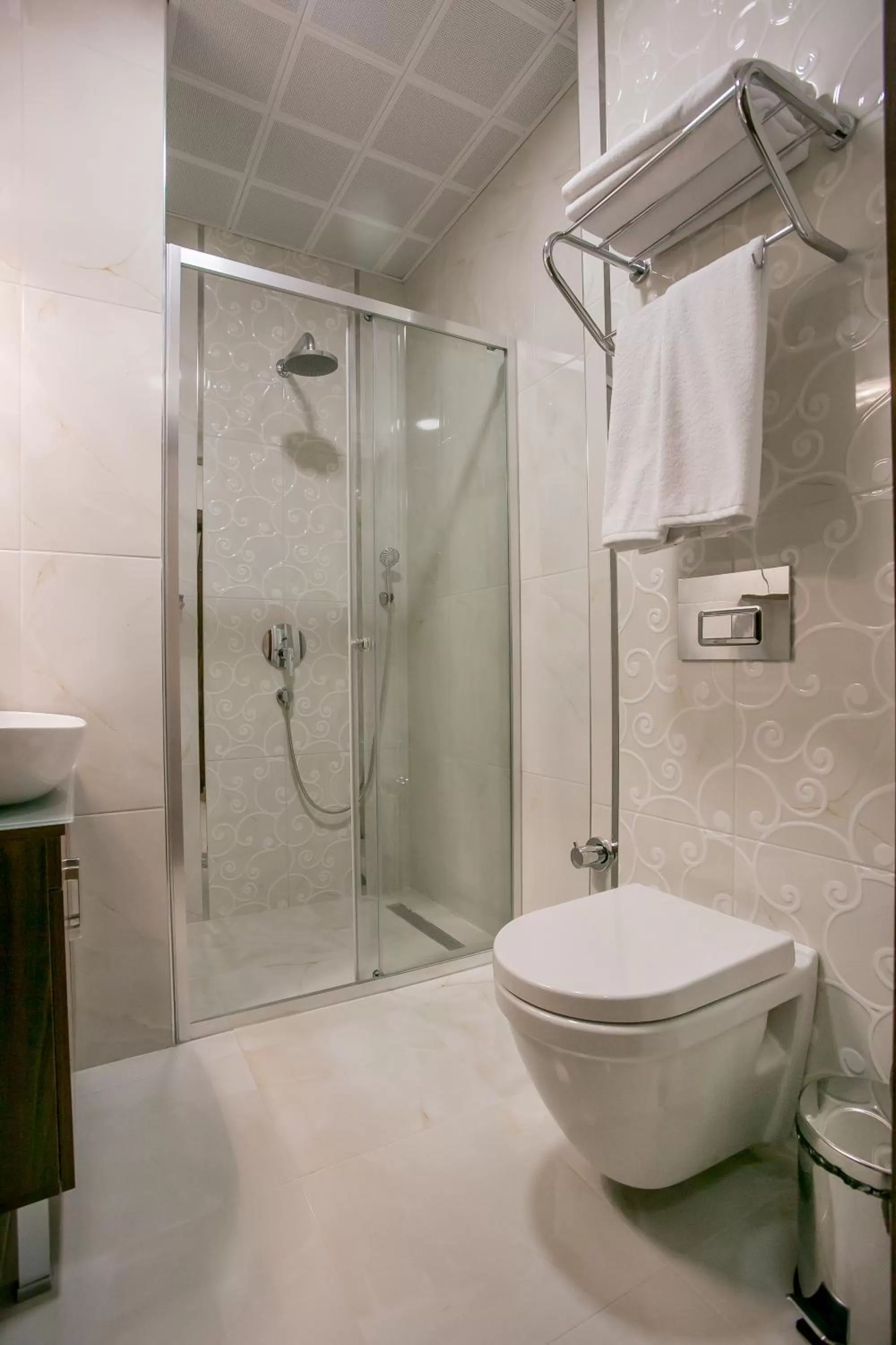 Shower, Bathroom in Beyzas Hotels & Suites