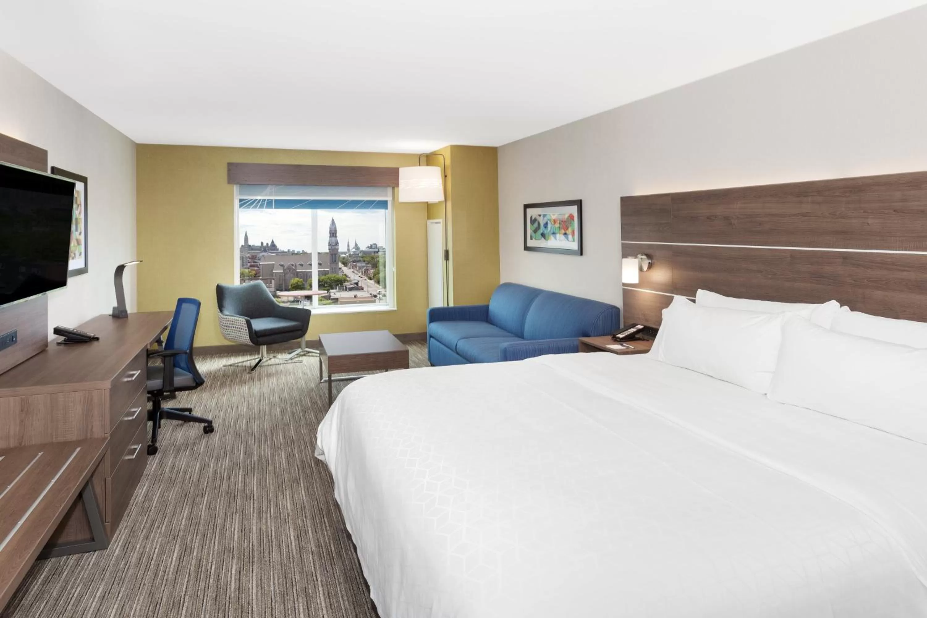Photo of the whole room, Bed in Holiday Inn Express & Suites Downtown Ottawa East by IHG