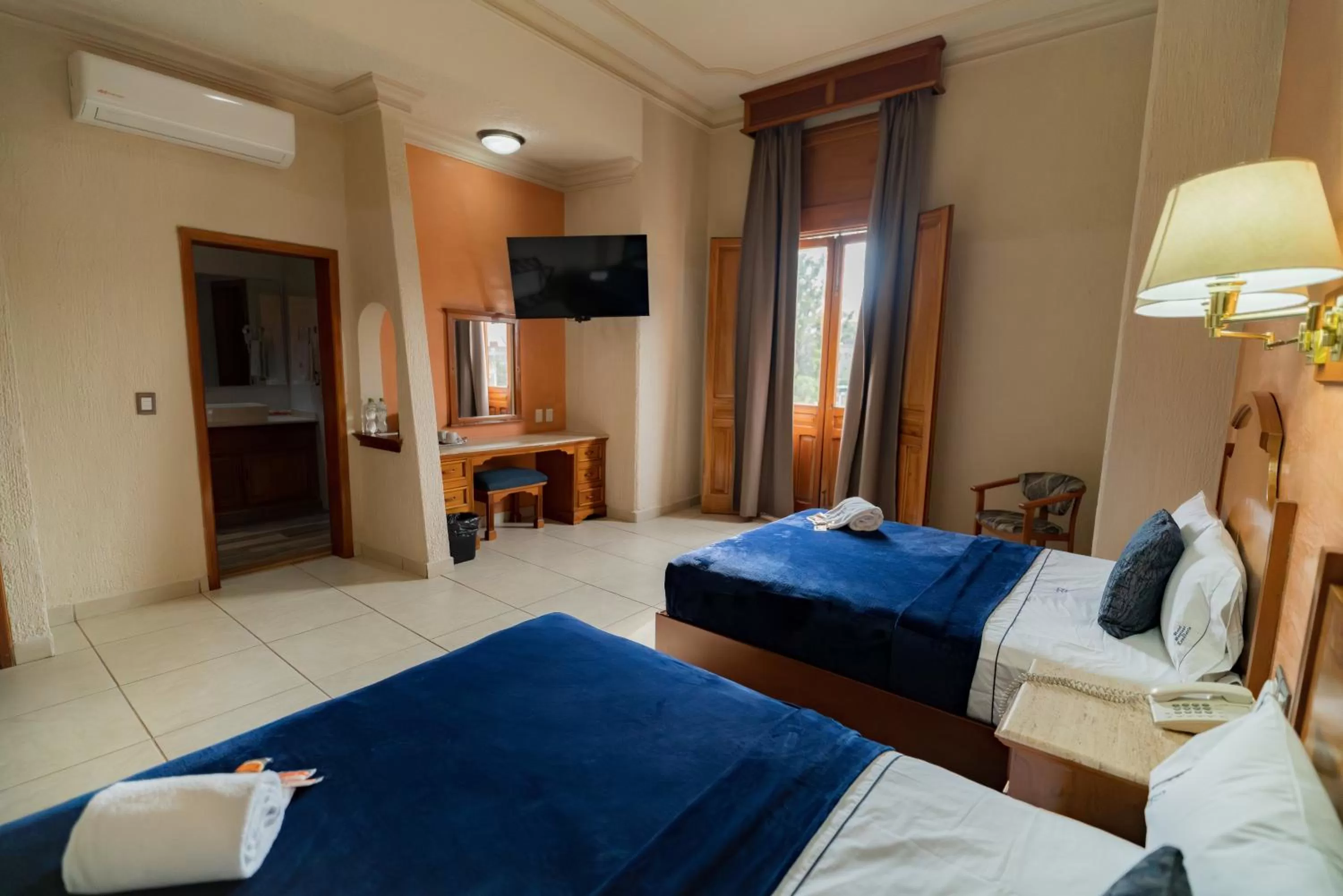 Bedroom, Bed in Hotel Santiago De Compostela - Guadalajara Centro Historico