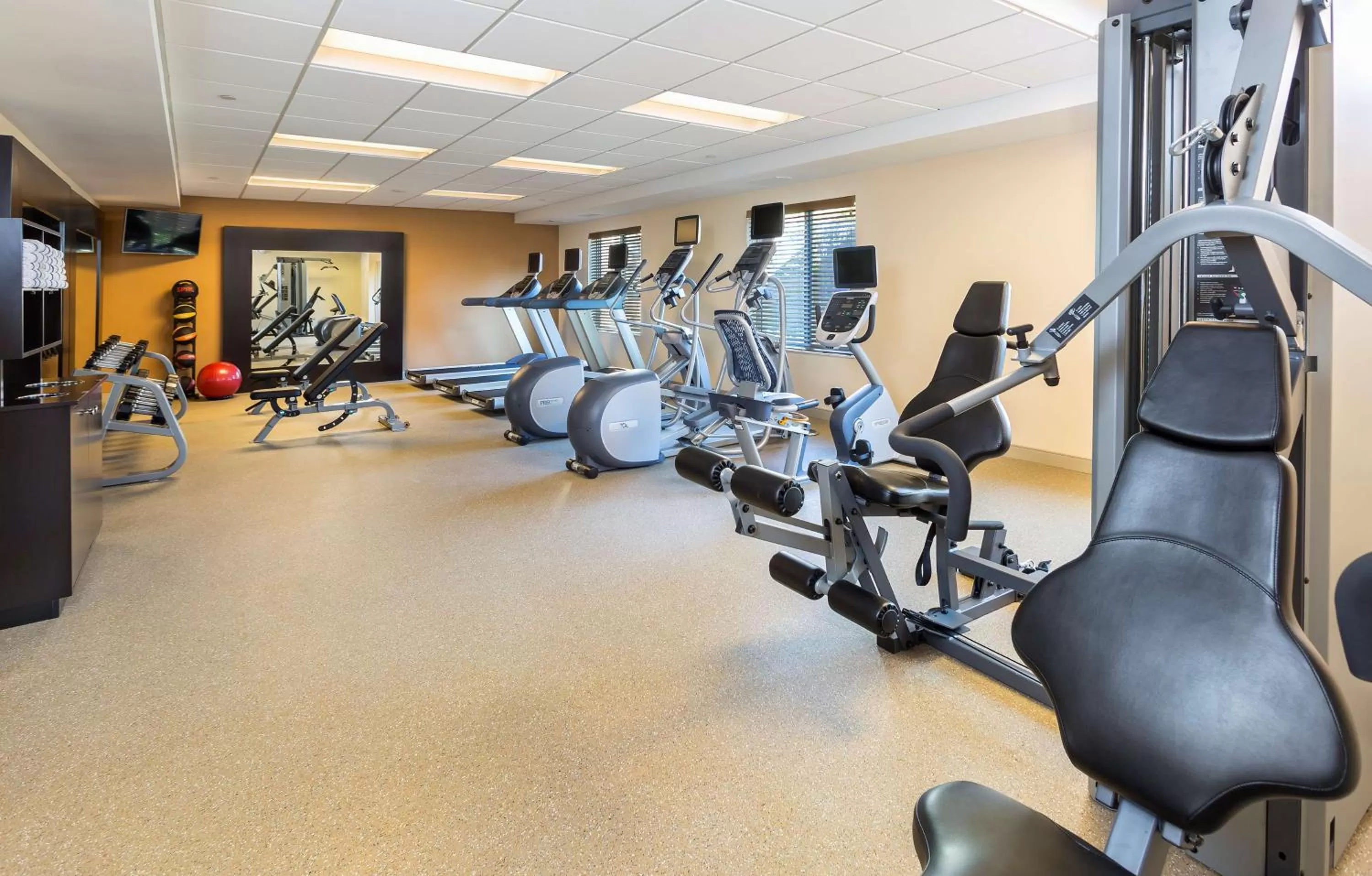 Fitness centre/facilities in Homewood Suites by Hilton San Bernardino