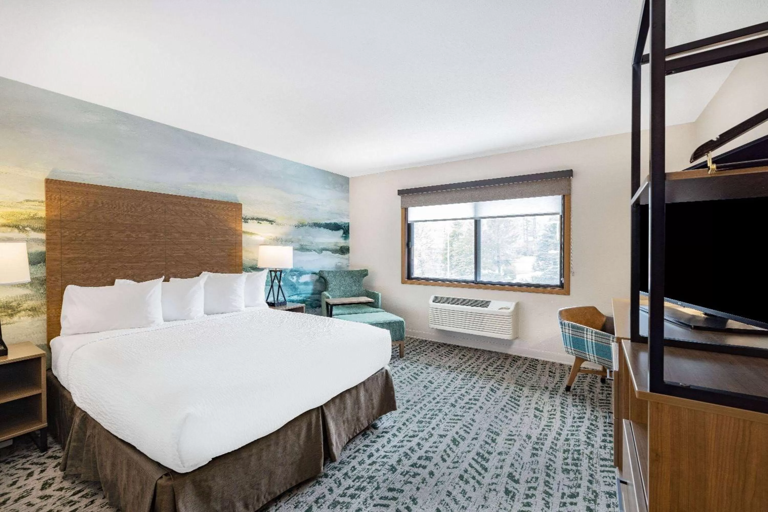 Bed in AmericInn by Wyndham Duluth South Proctor Black Woods Event Ctr