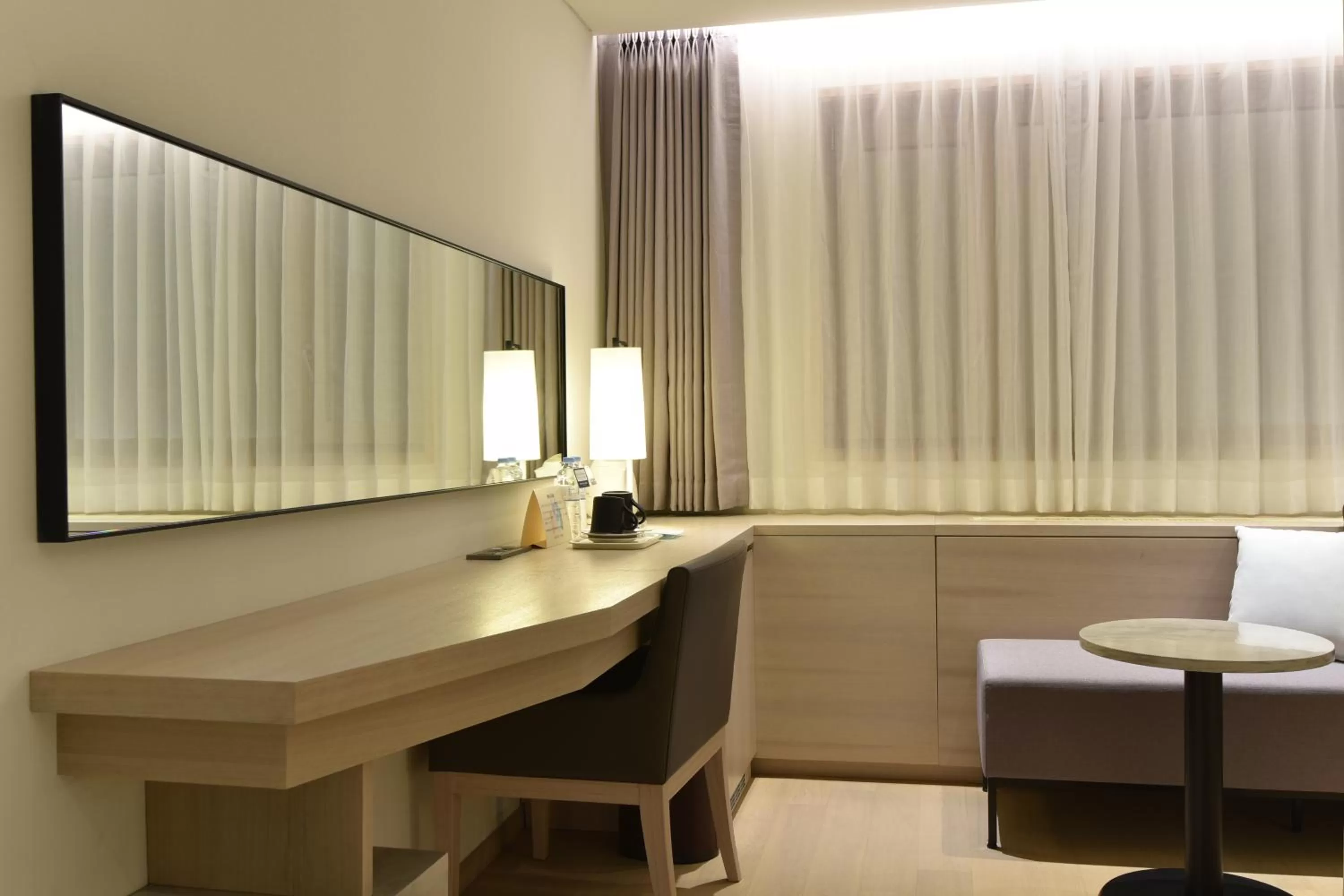 Bedroom in Pacific Hotel