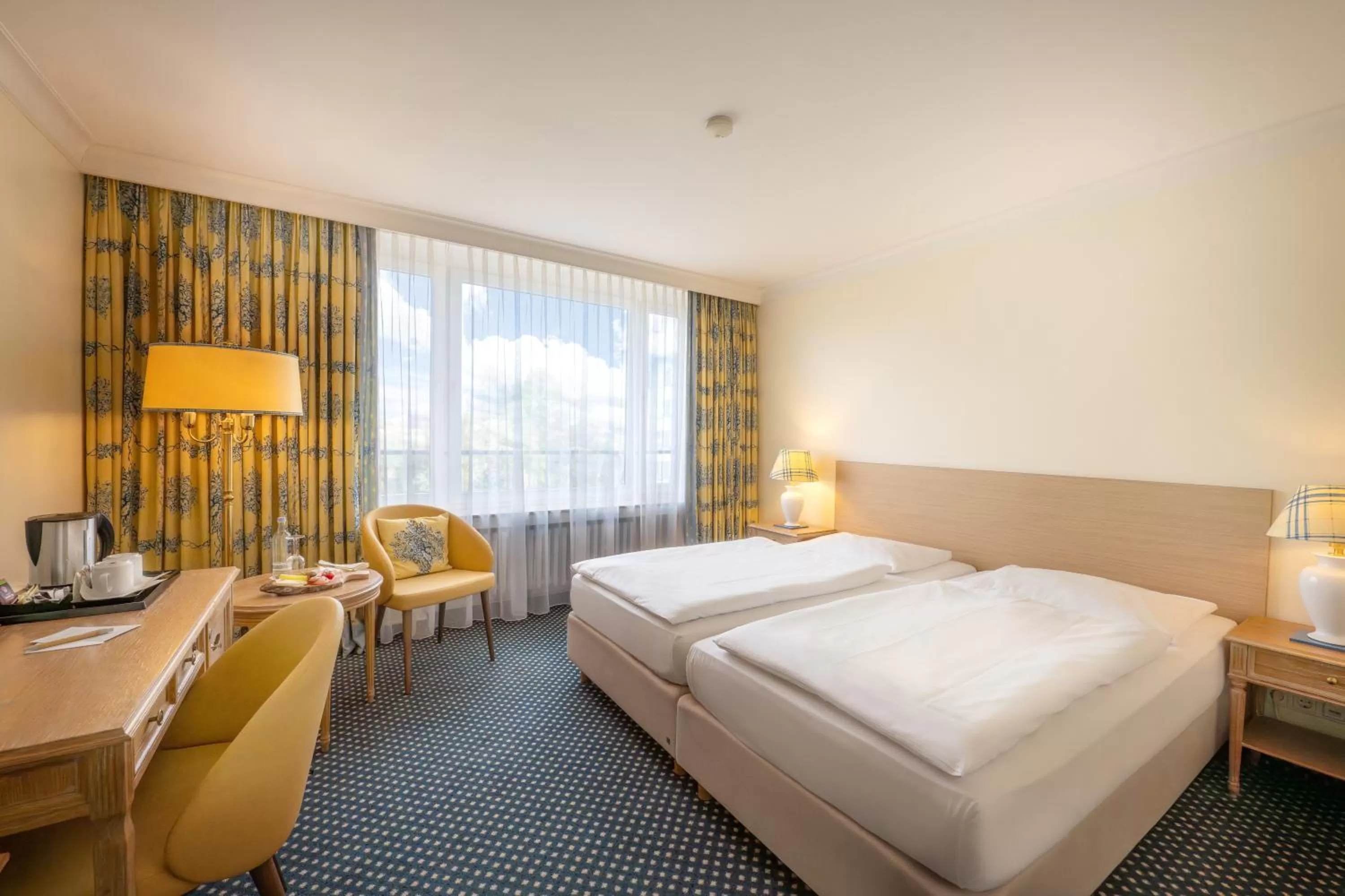 Bed in Hotel Krefelder Hof