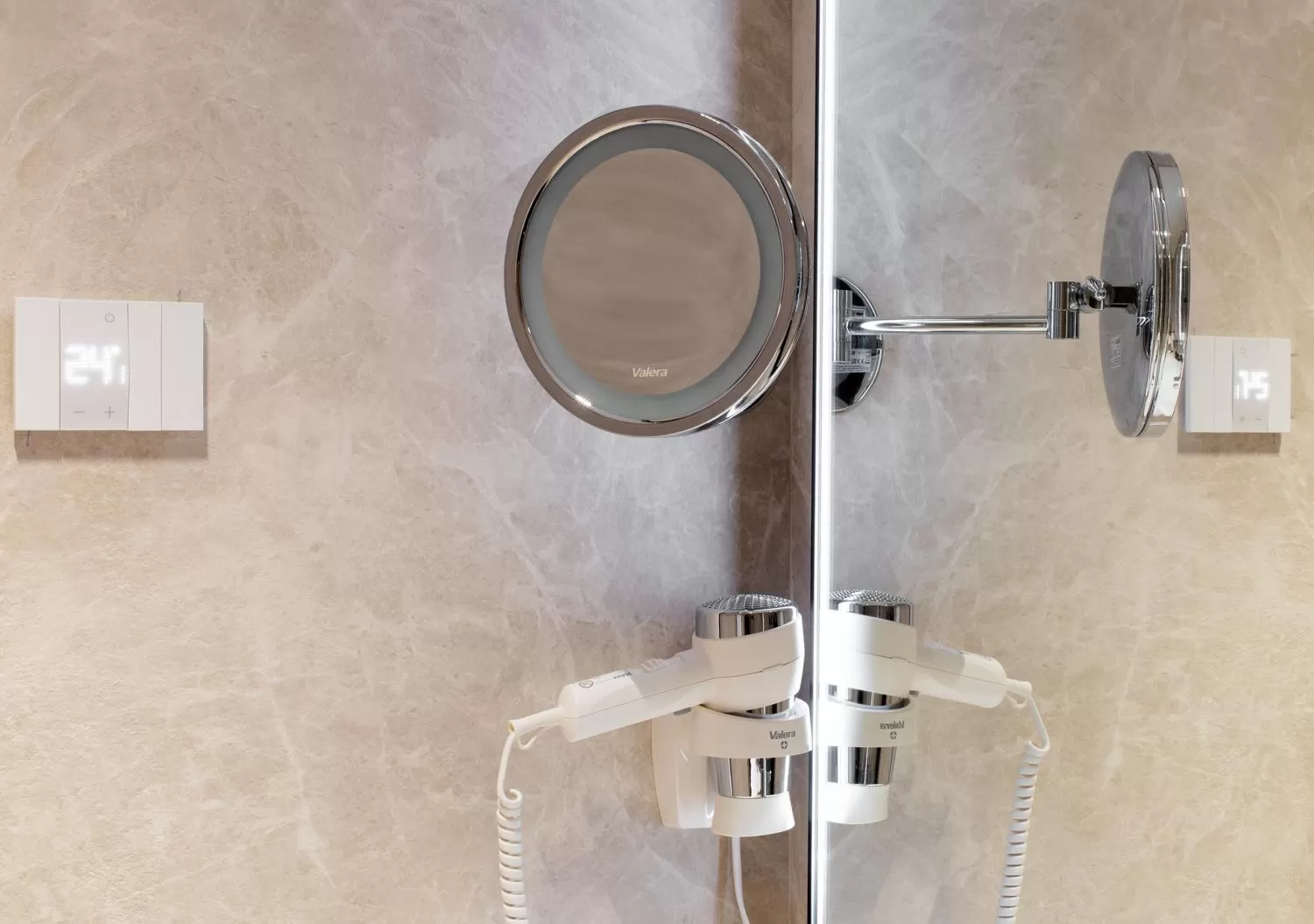 Bathroom in Ceccarini 9 home suite home