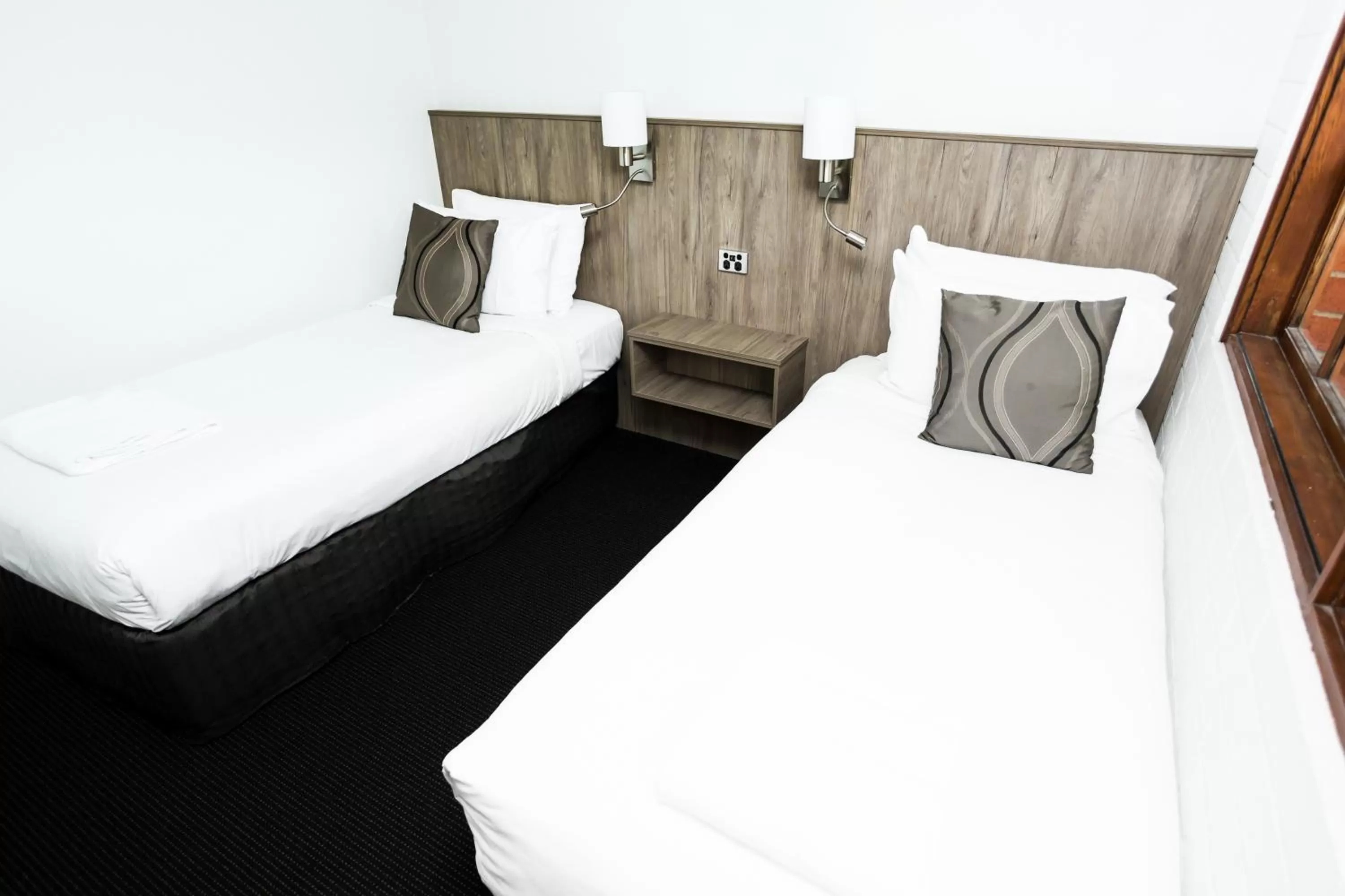 Bedroom, Bed in Bay Hotel Apartments