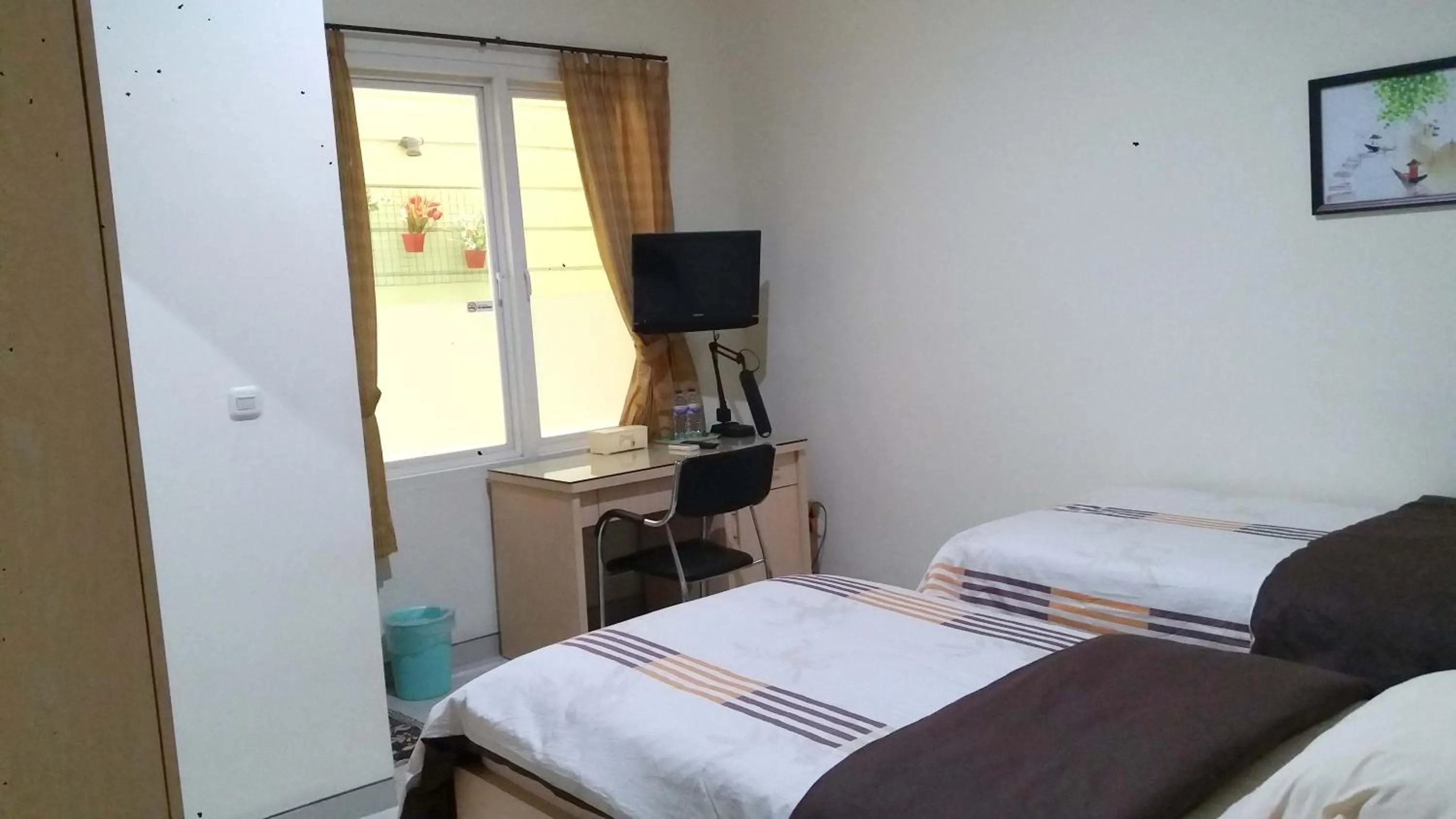 Bed in Ikiru to Live