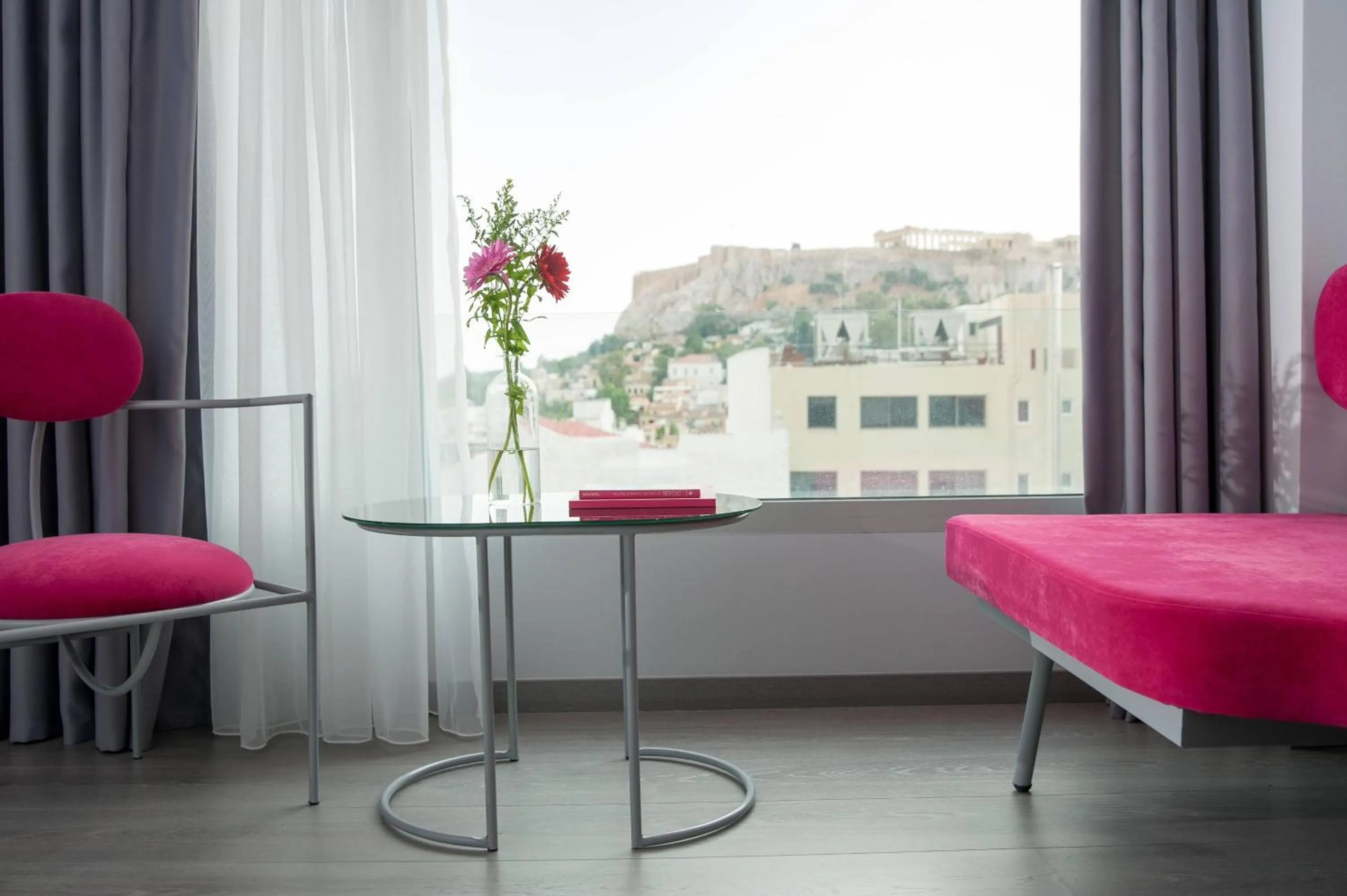 Photo of the whole room in Athens Utopia Ermou