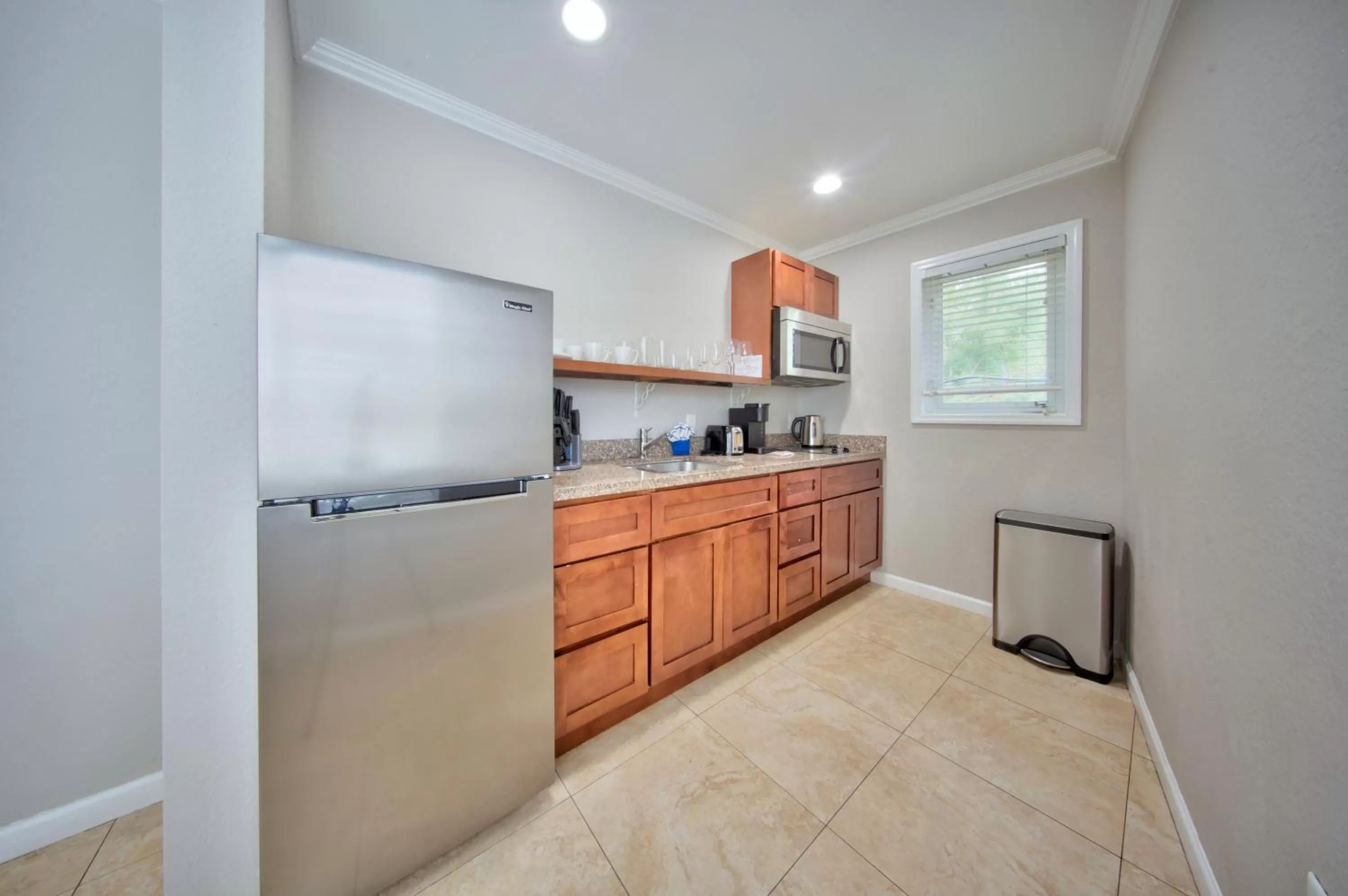 kitchen in Surf & Sand Seaside