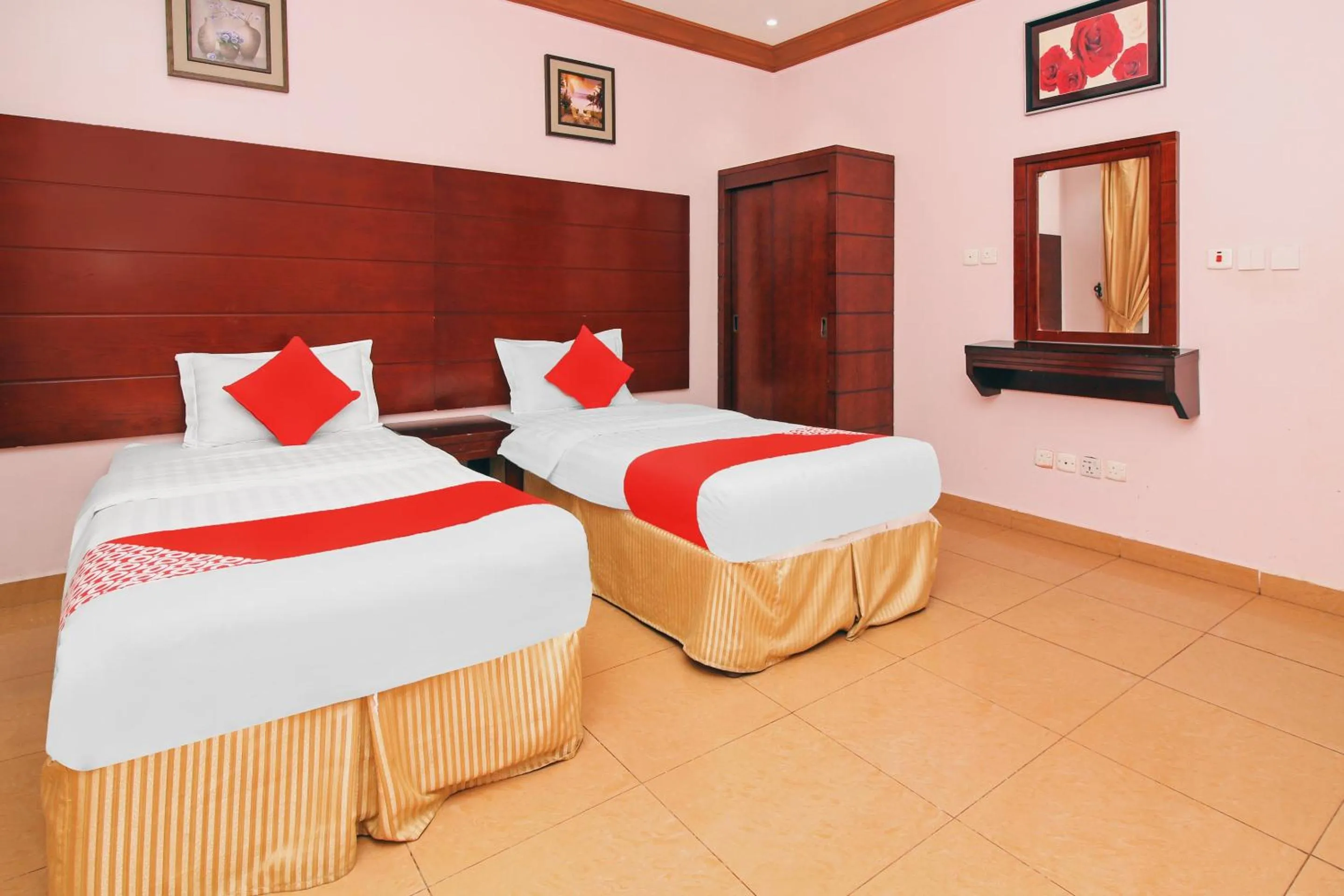 Photo of the whole room, Bed in OYO 589 Lavina House