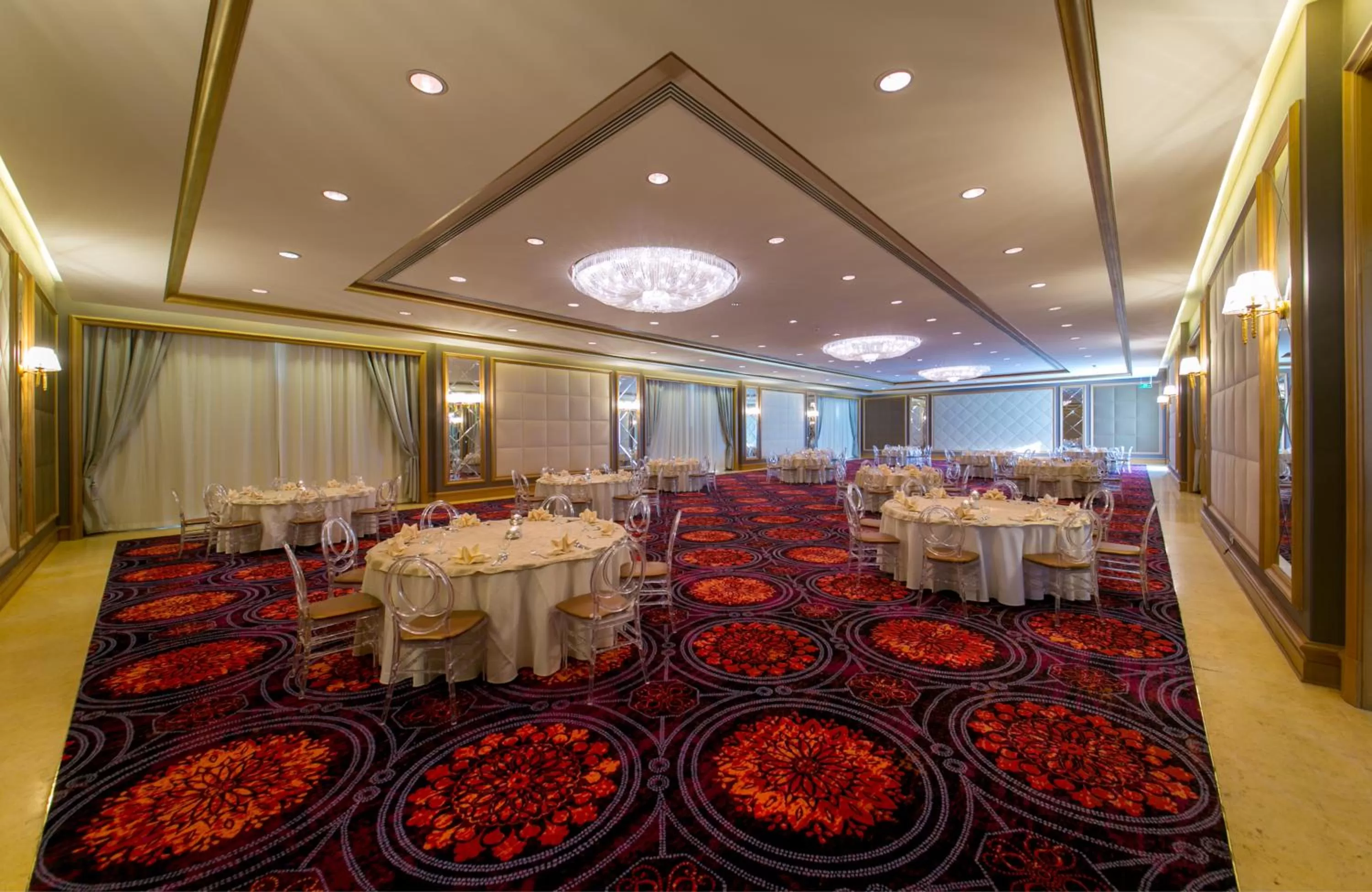 Business facilities in Copthorne Al Jahra Hotel & Resort