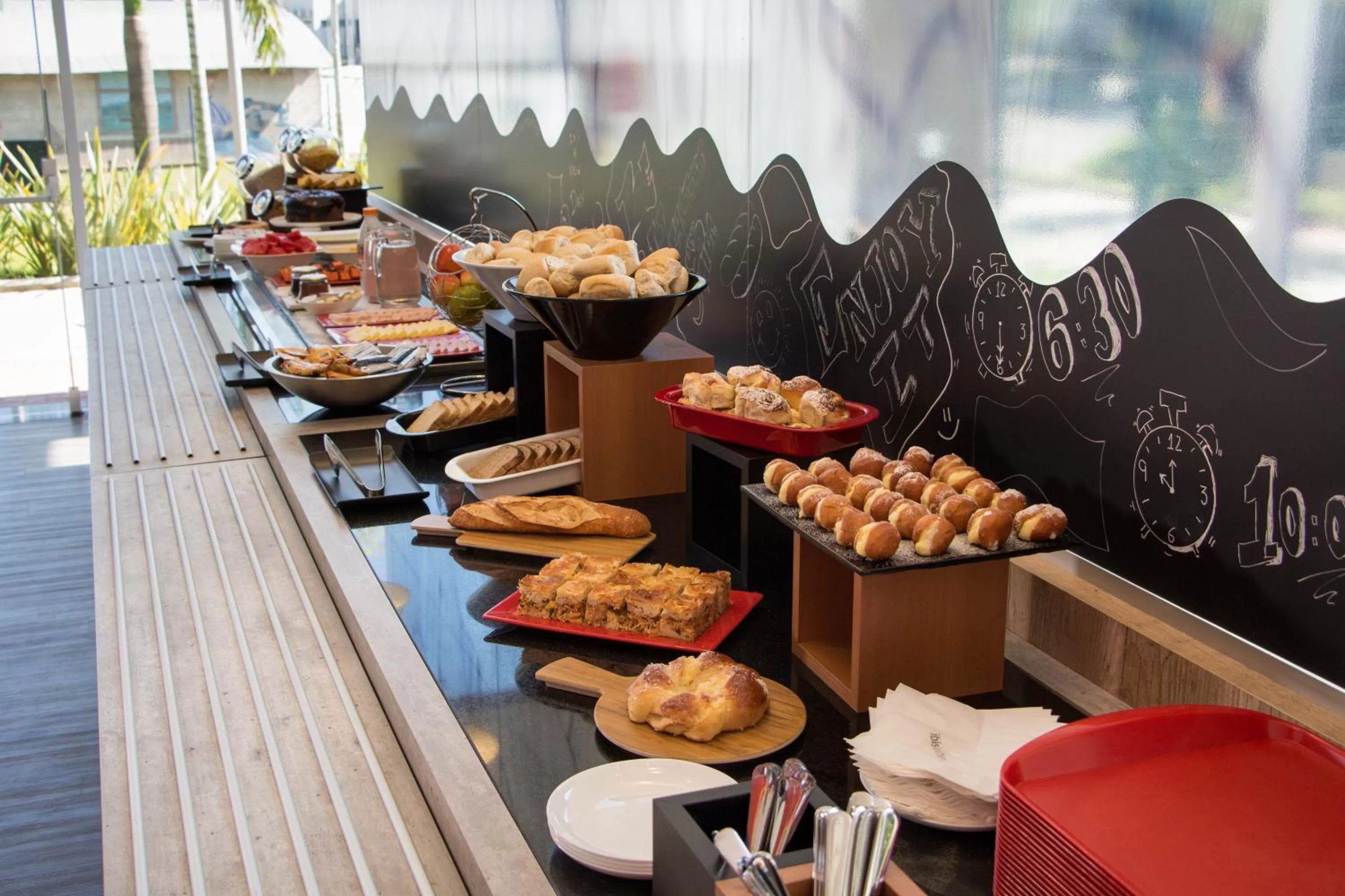 Restaurant/places to eat in ibis Itatiba