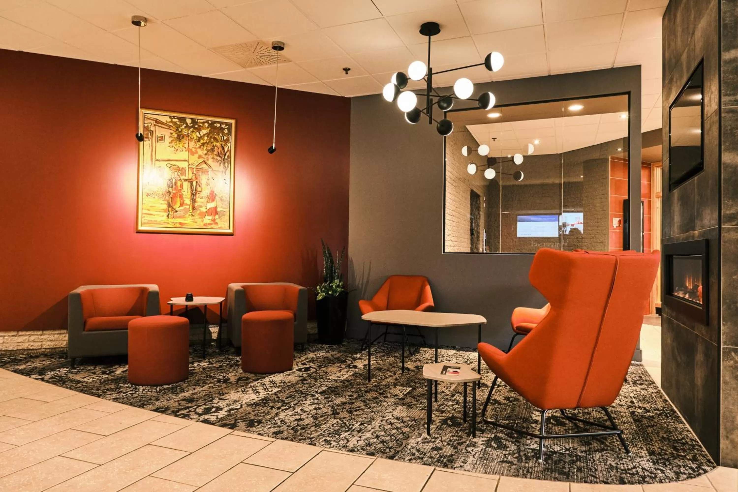 Text overlay in Hotel Universel Alma