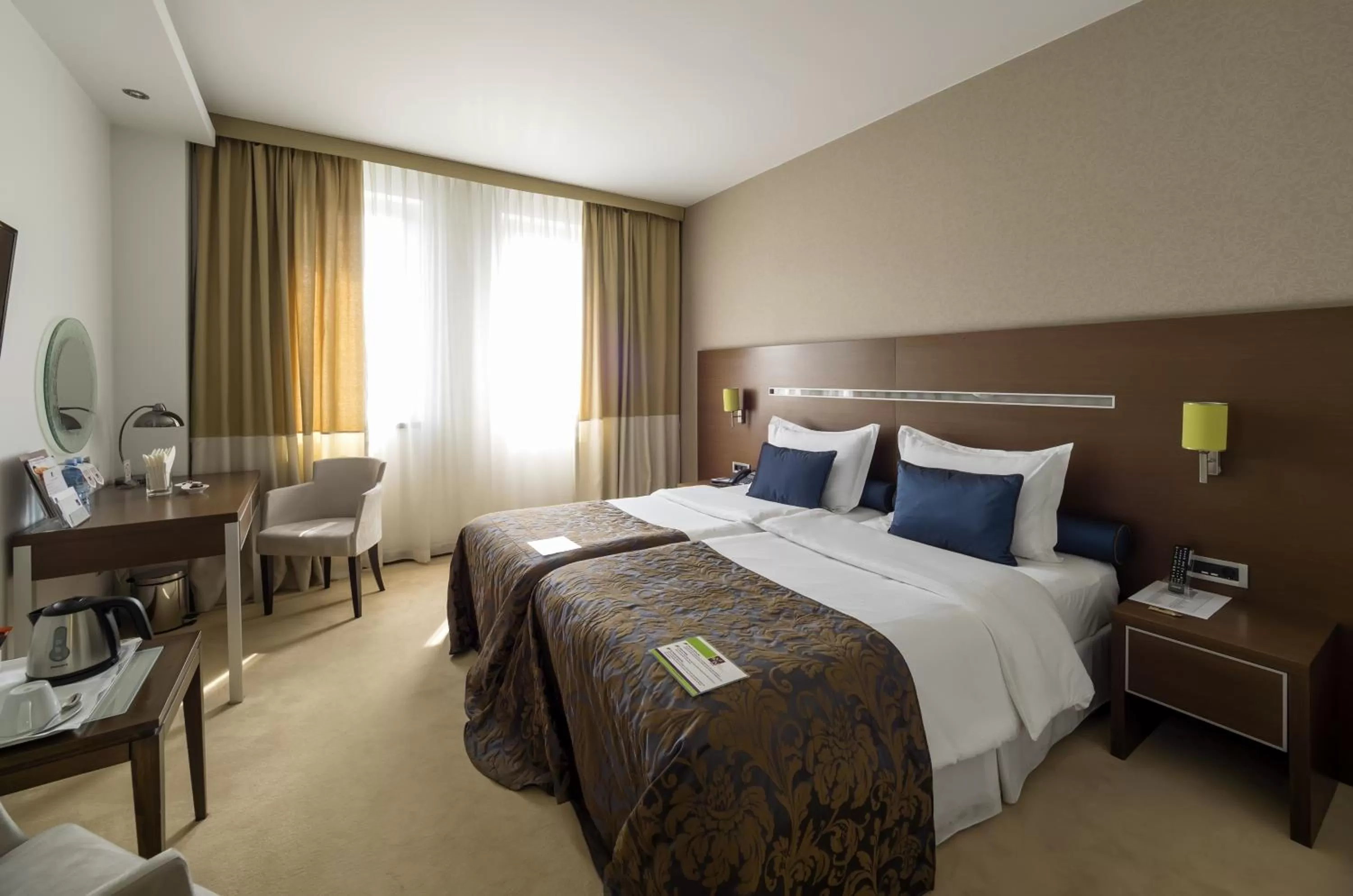 Bed in IN Hotel Beograd