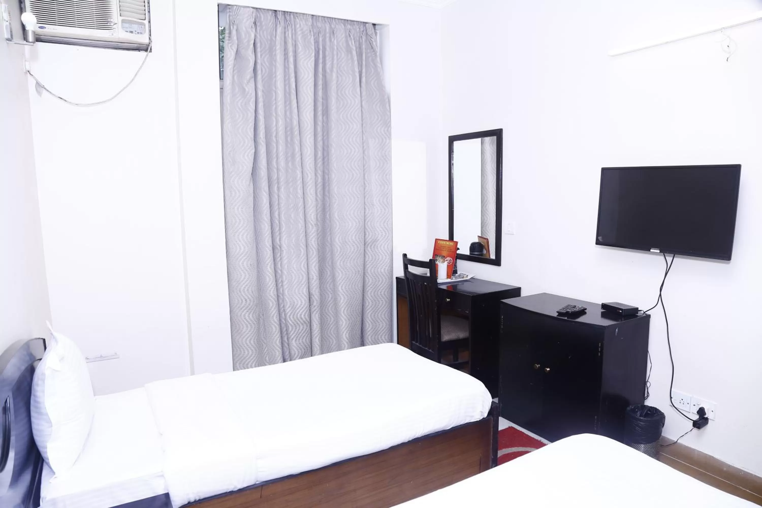 Bedroom, Bed in Hotel City Centre Inn - Nizamuddin Railway Station