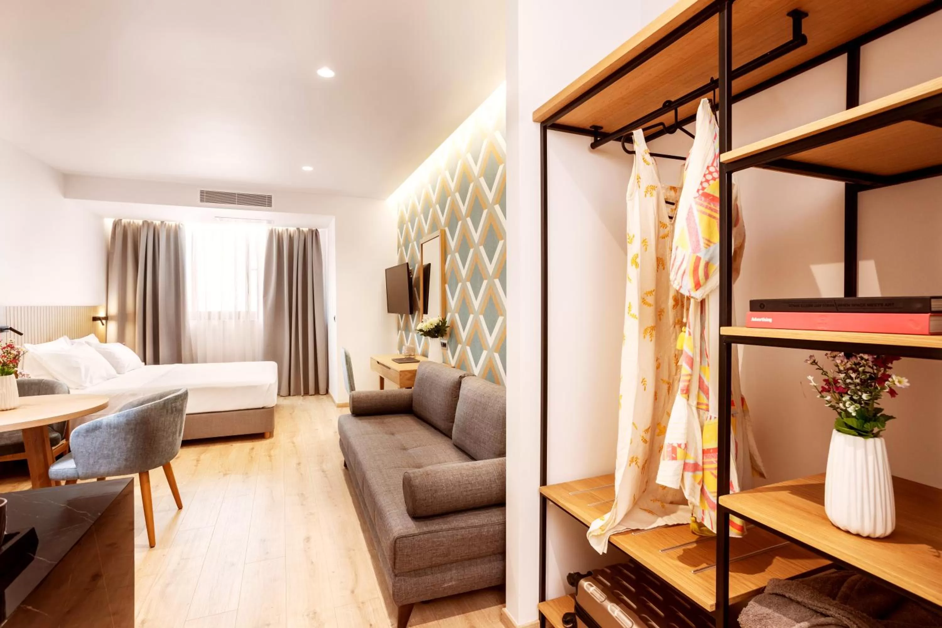 Bed in DAYS City Suites Athens