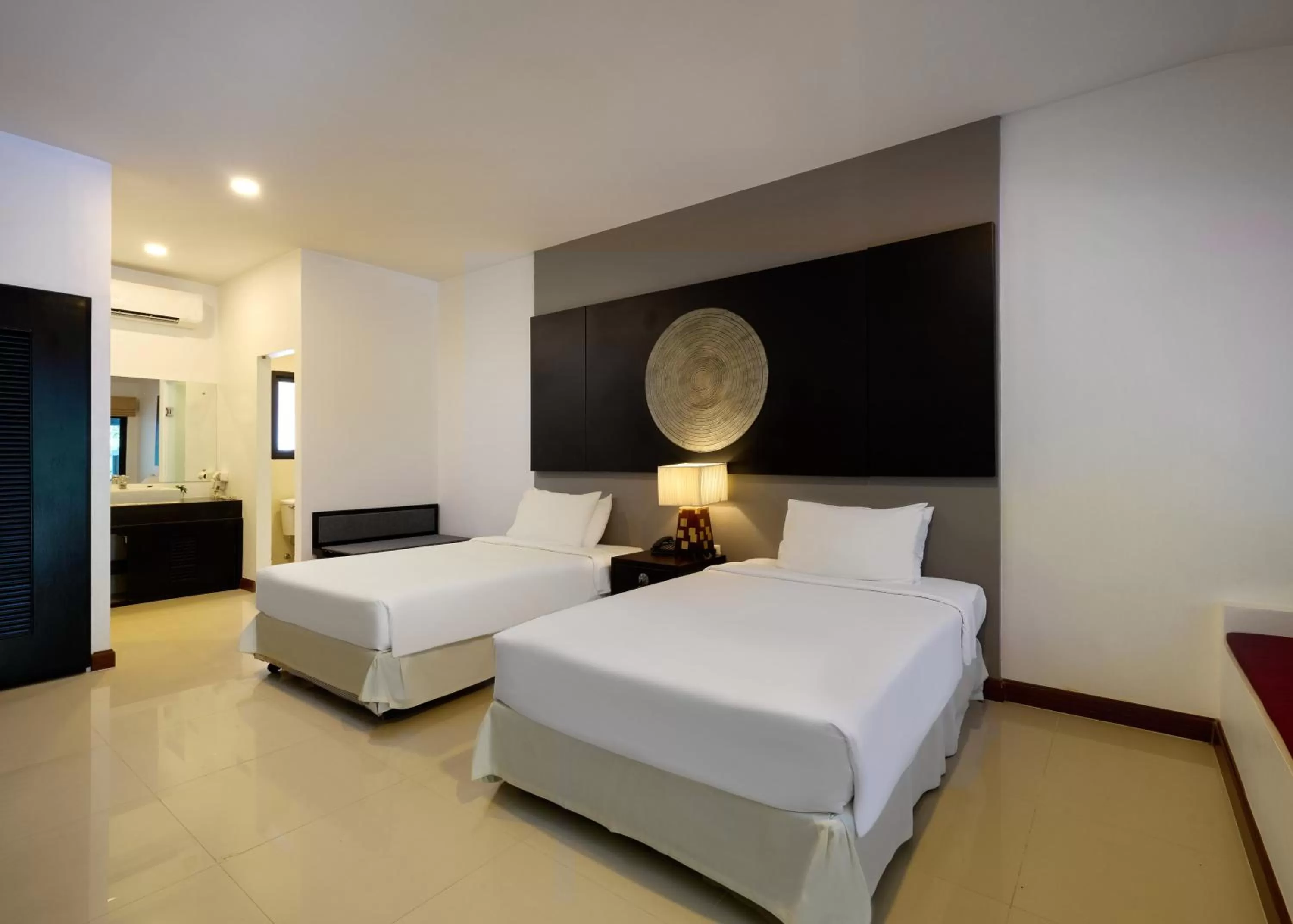 Bed in Nai Yang Beach Resort and Spa