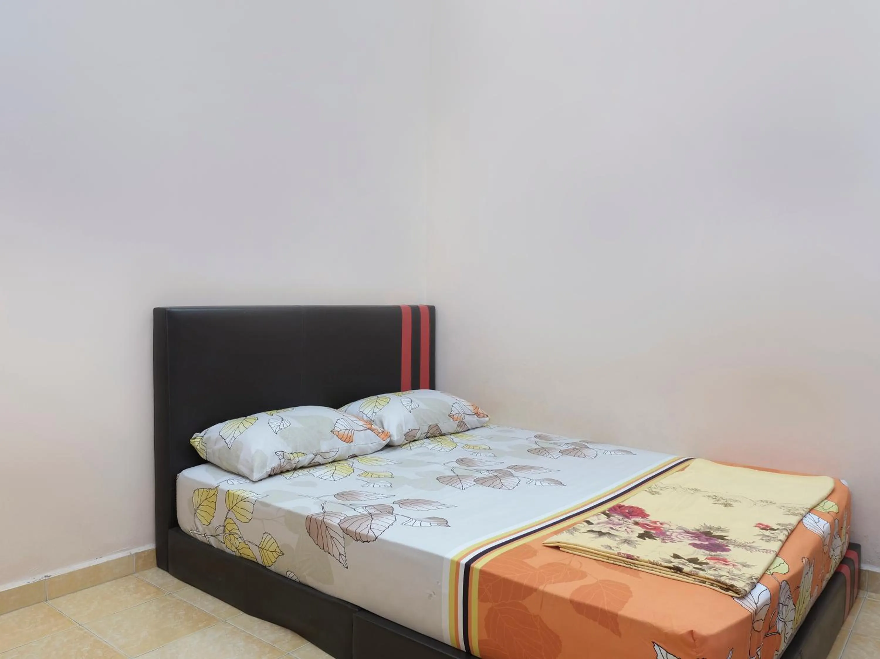 Standard Double Room in SPOT ON 90144 Corridor Hotel 1