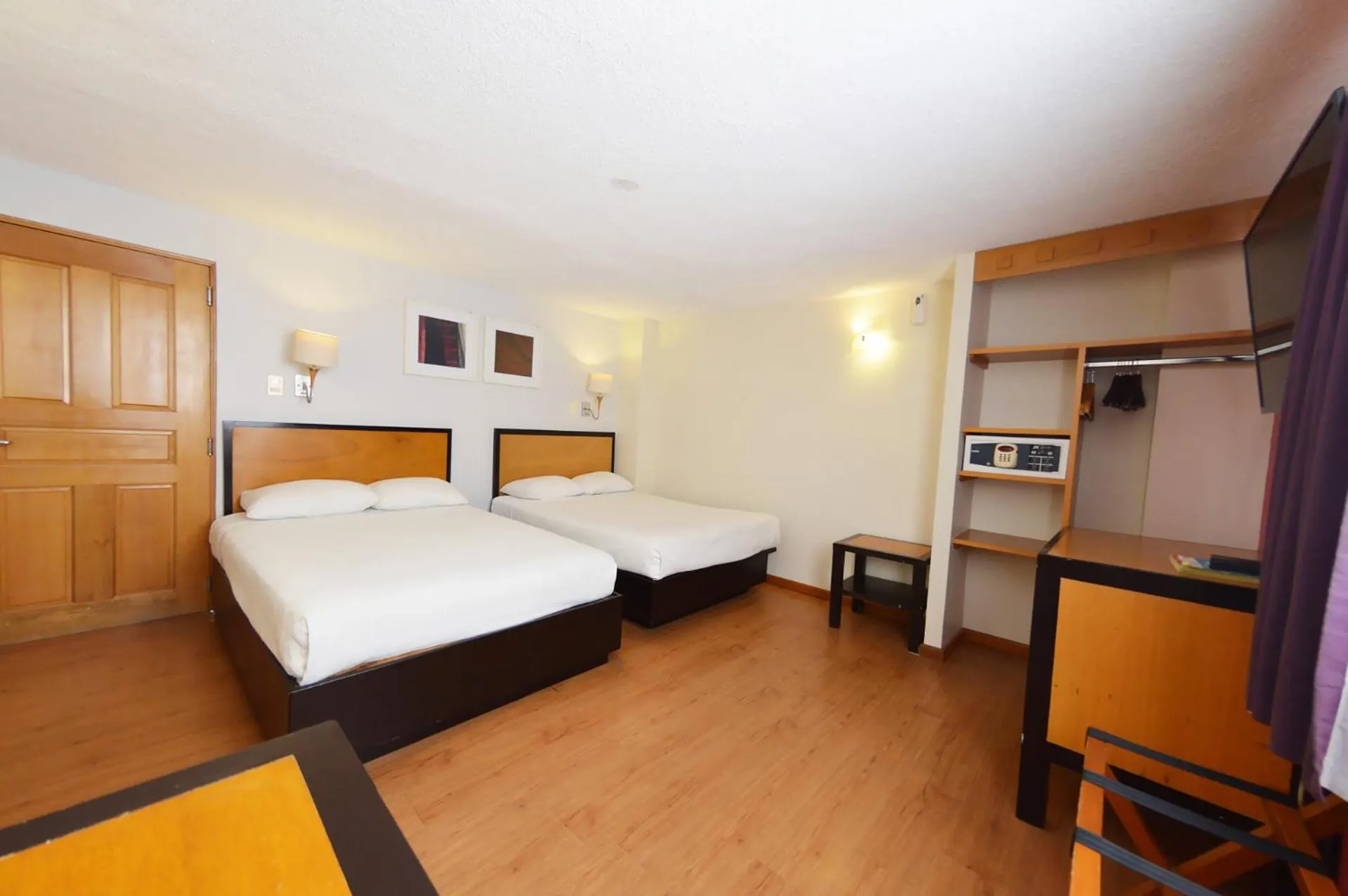 Bed in Centro 19 Hotel