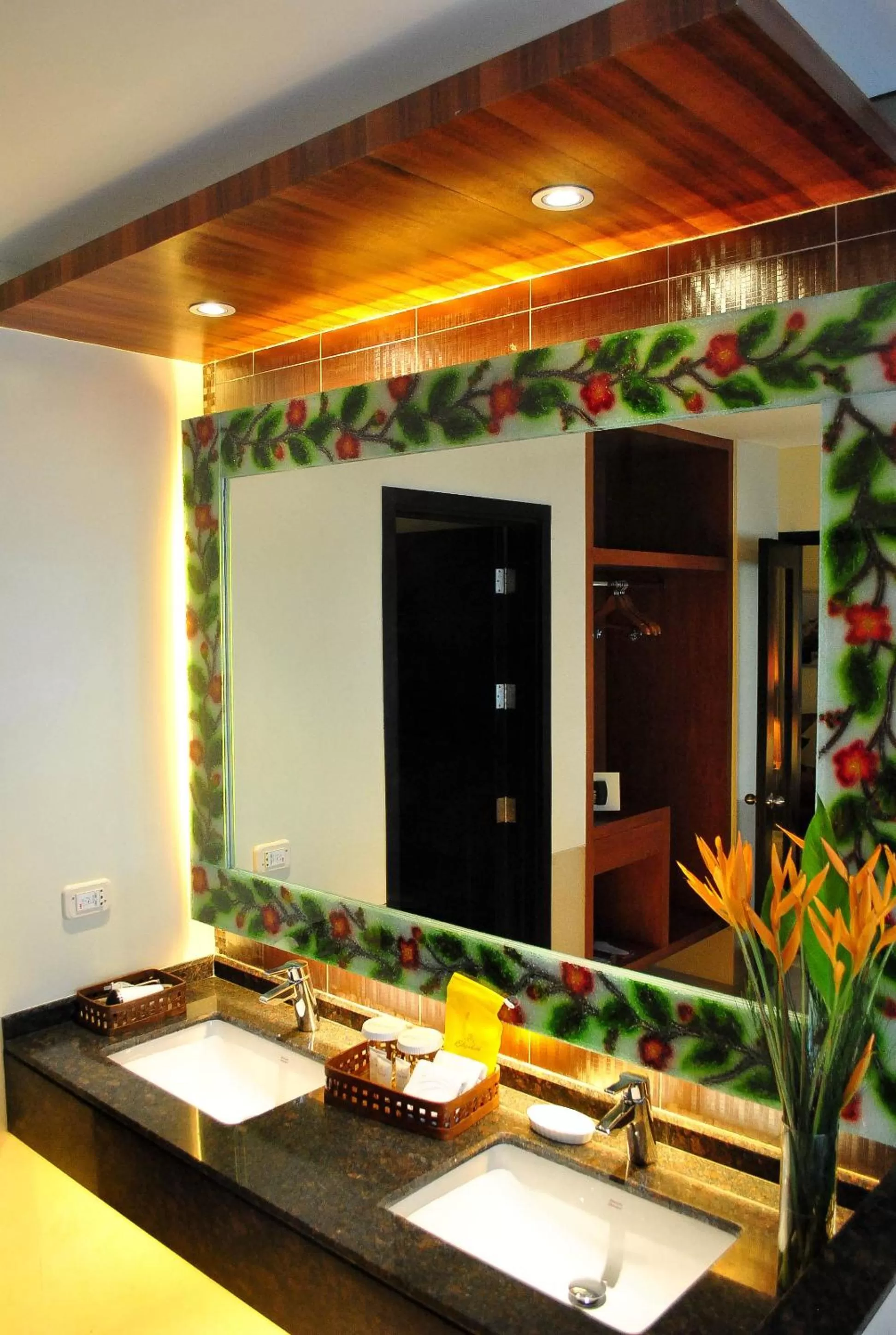 Bathroom in Hotel Elizabeth Cebu