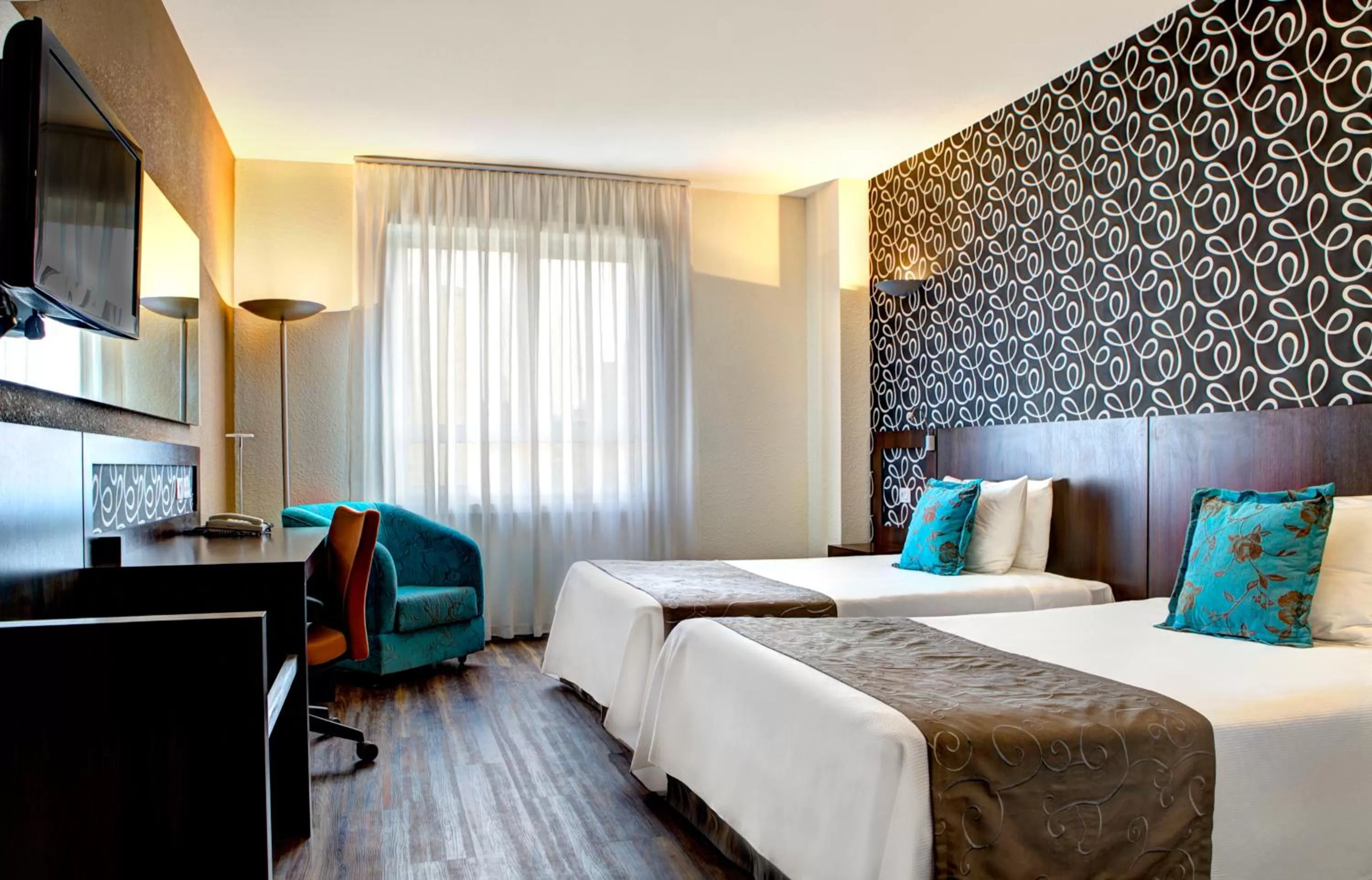 Photo of the whole room, Bed in Quality Hotel Curitiba