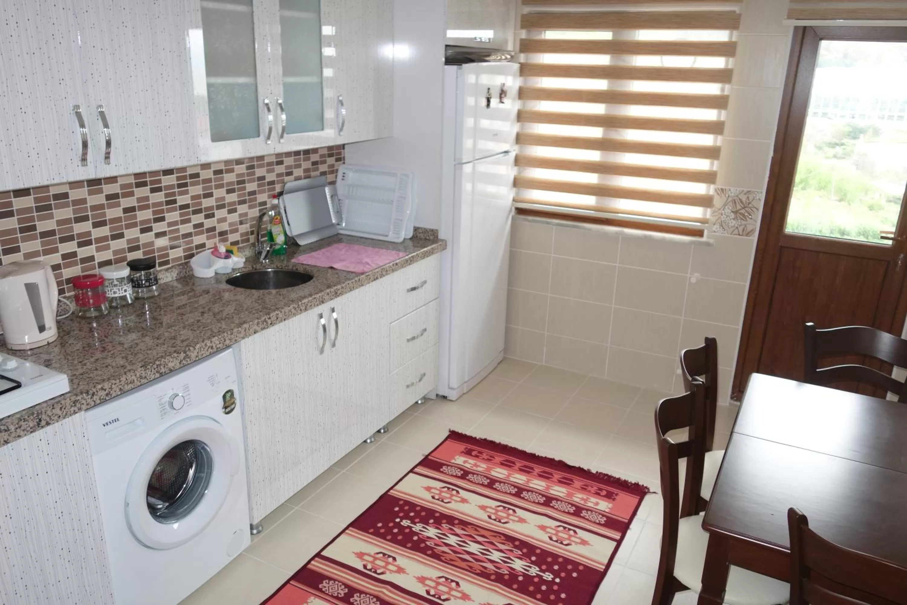Kitchen or kitchenette in Konaklar Apart Premium