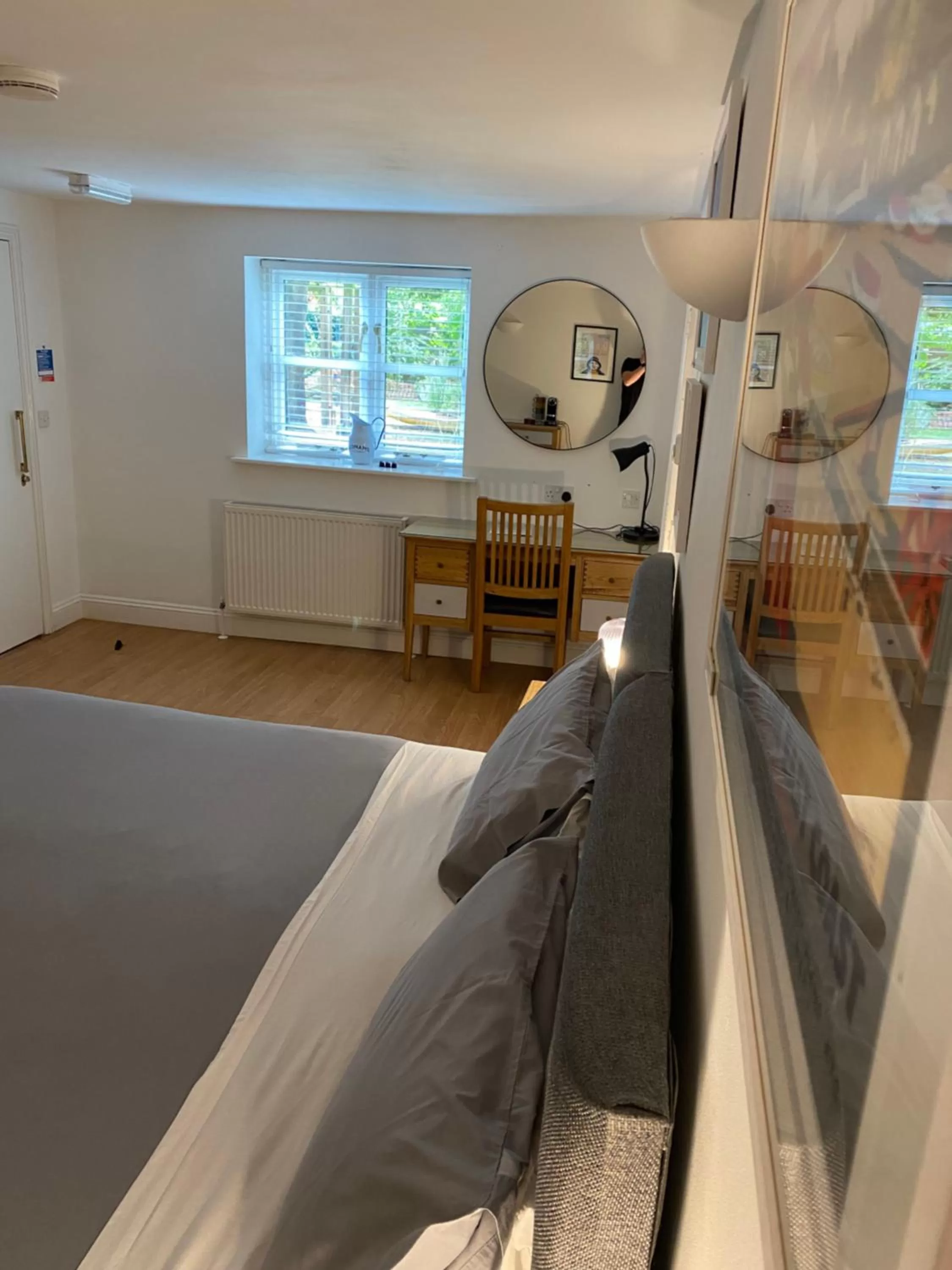 Bedroom, Bed in The Cherry Tree