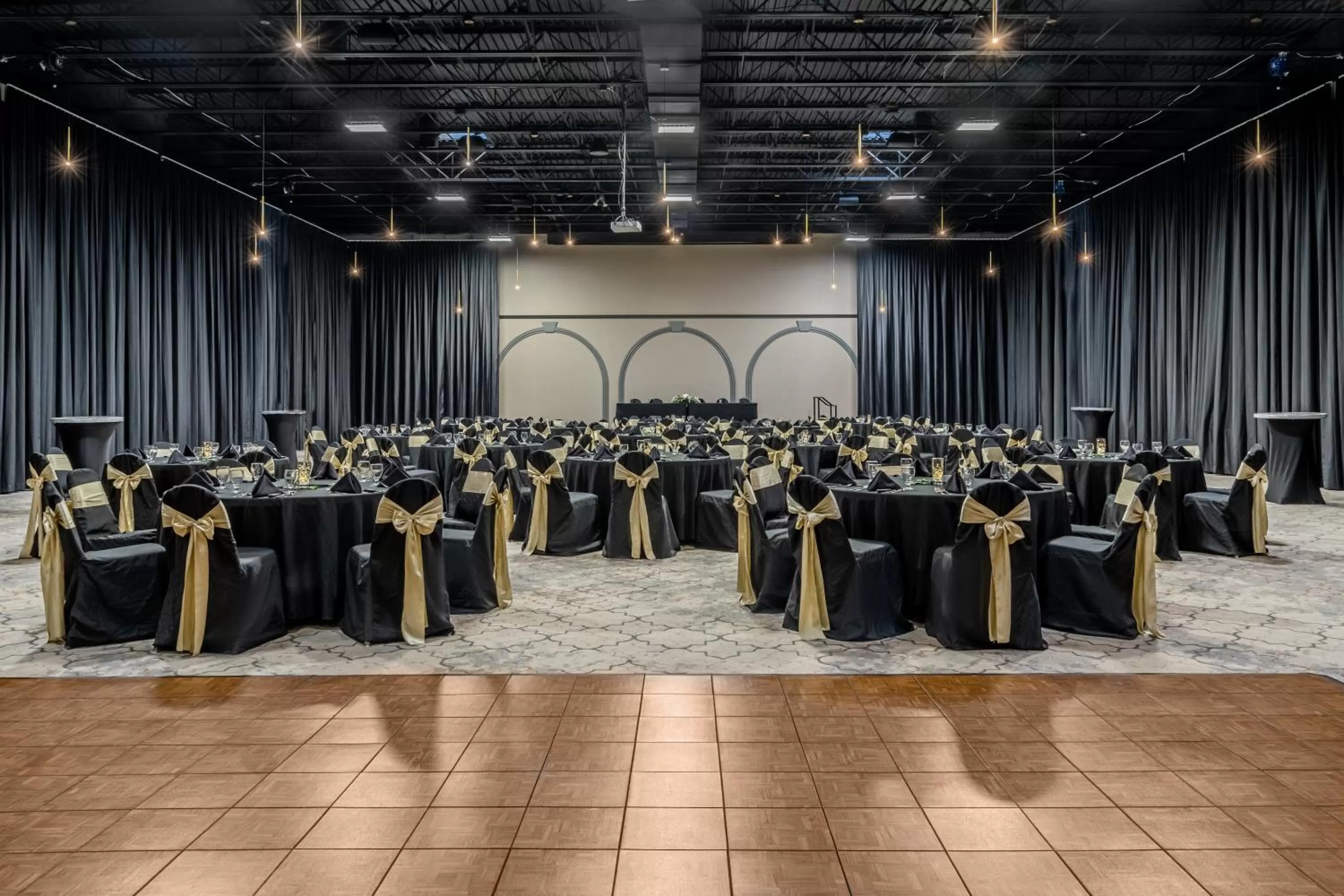 Banquet/Function facilities in Grand Williston Hotel and Conference Center