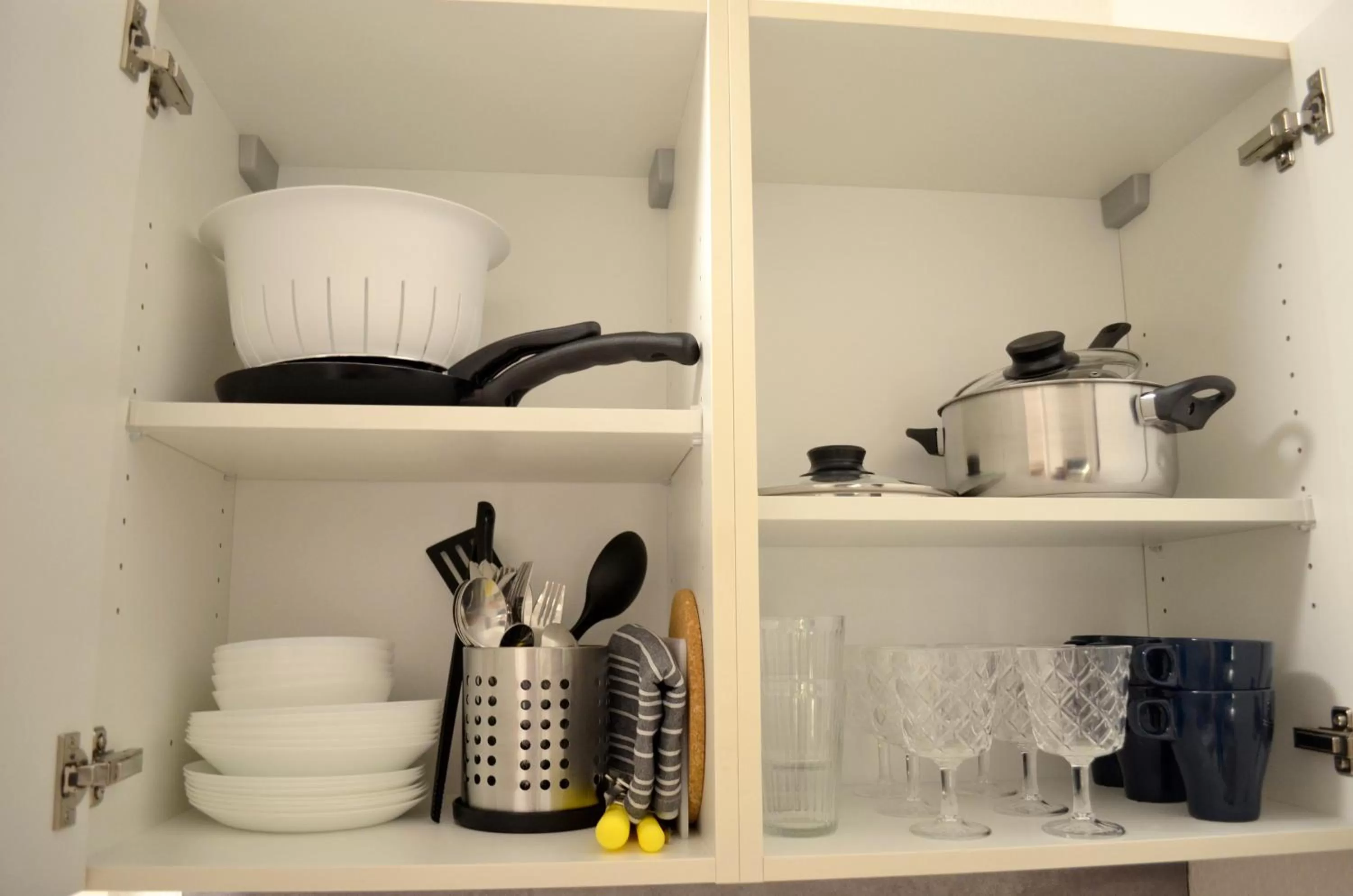 Kitchen or kitchenette in Hana Aparthotel