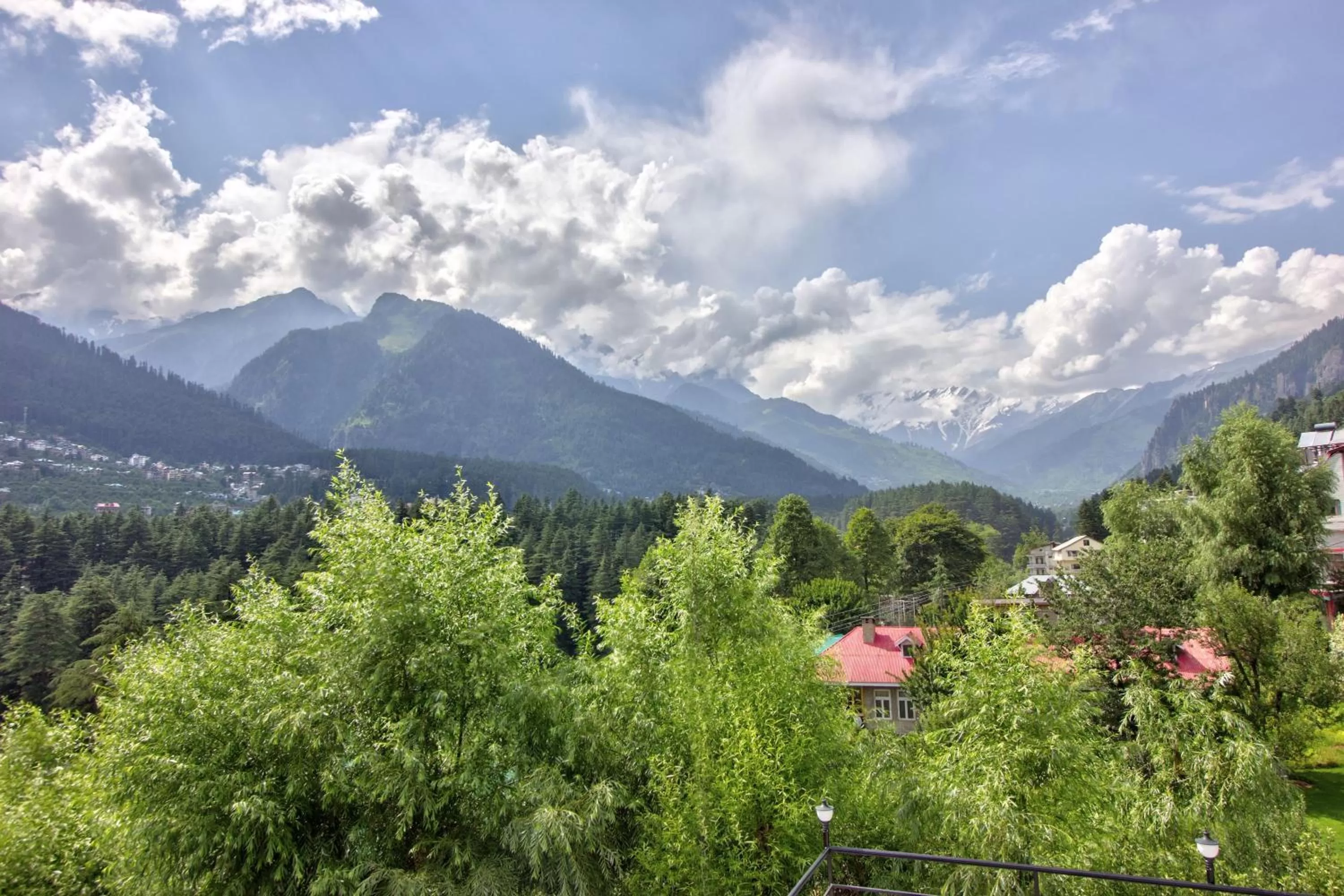 Natural landscape in Woodstock Inn Manali 800 Mtrs from Mall Road