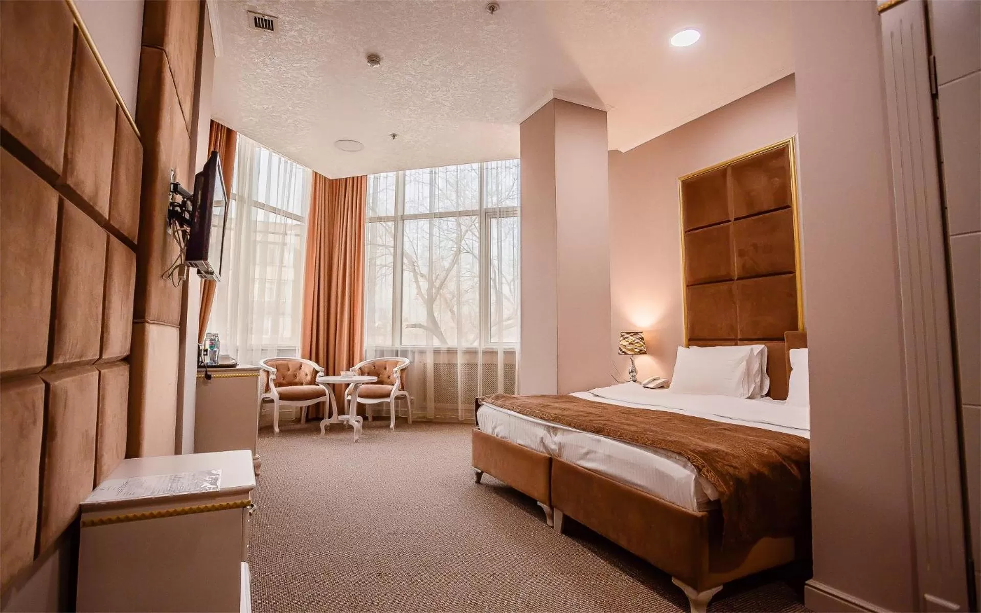 Photo of the whole room, Bed in Grand Sapphire Hotel