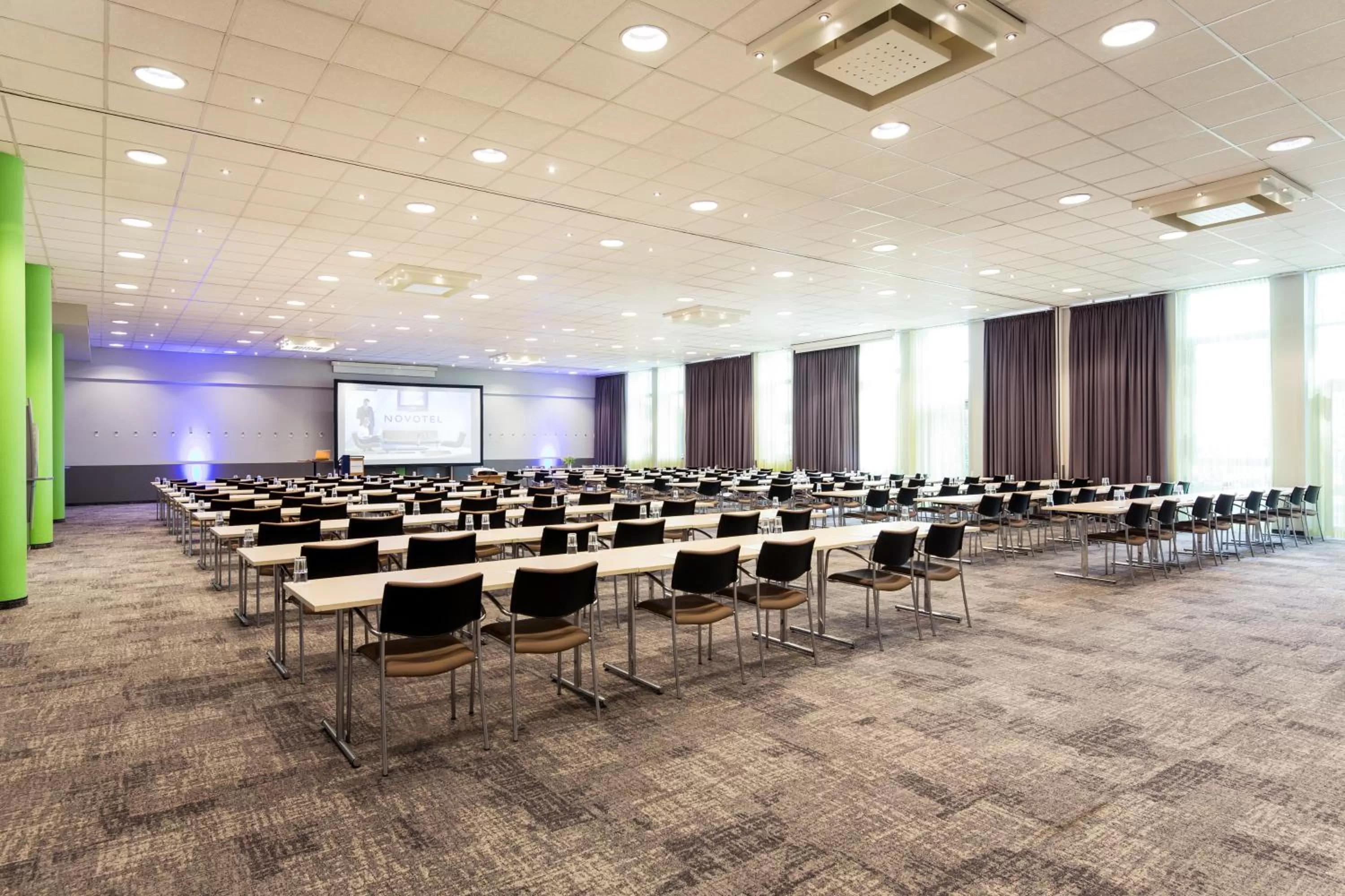Meeting/conference room in Novotel Düsseldorf City West
