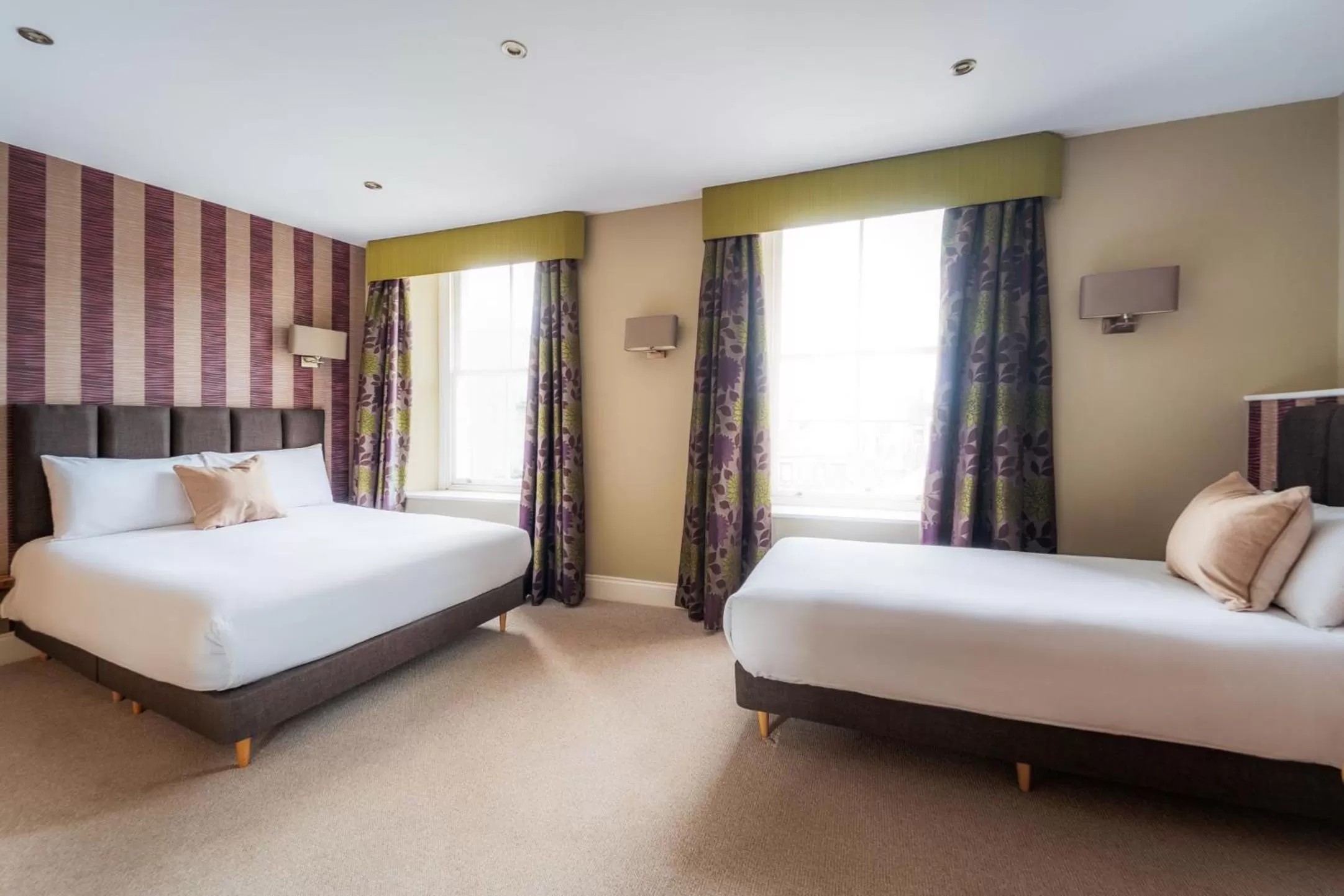 Bedroom, Bed in Esplanade Hotel Llandudno