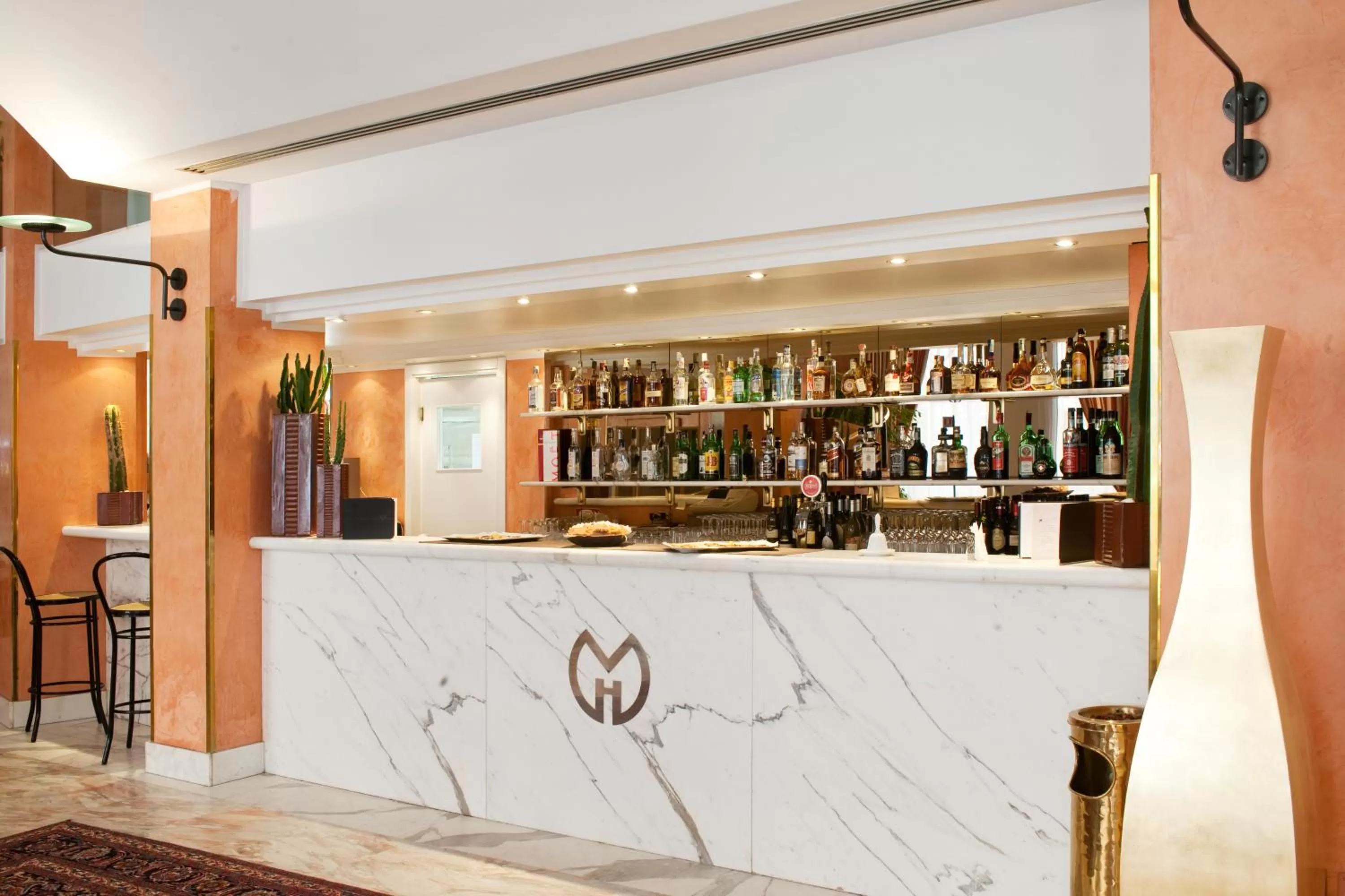 Lounge or bar in Hotel Giberti & Spa