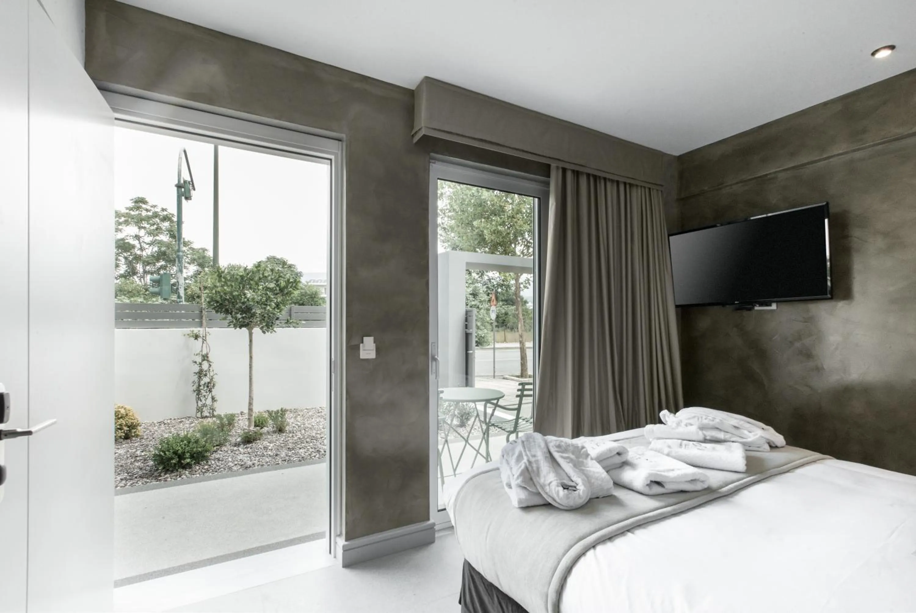 Photo of the whole room, Bed in Garden City Resort