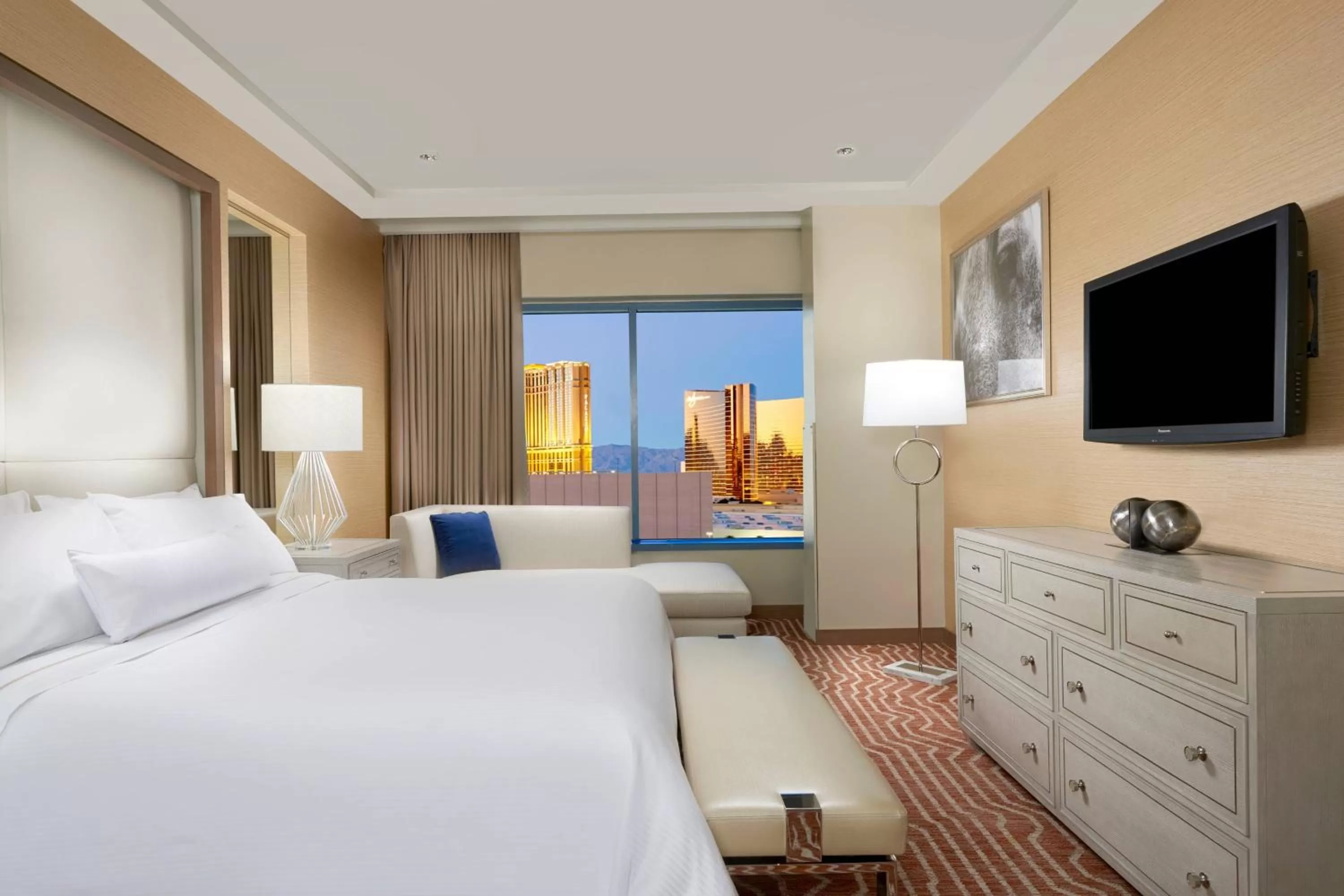 Bedroom, Bed in The Westin Las Vegas Hotel & Spa