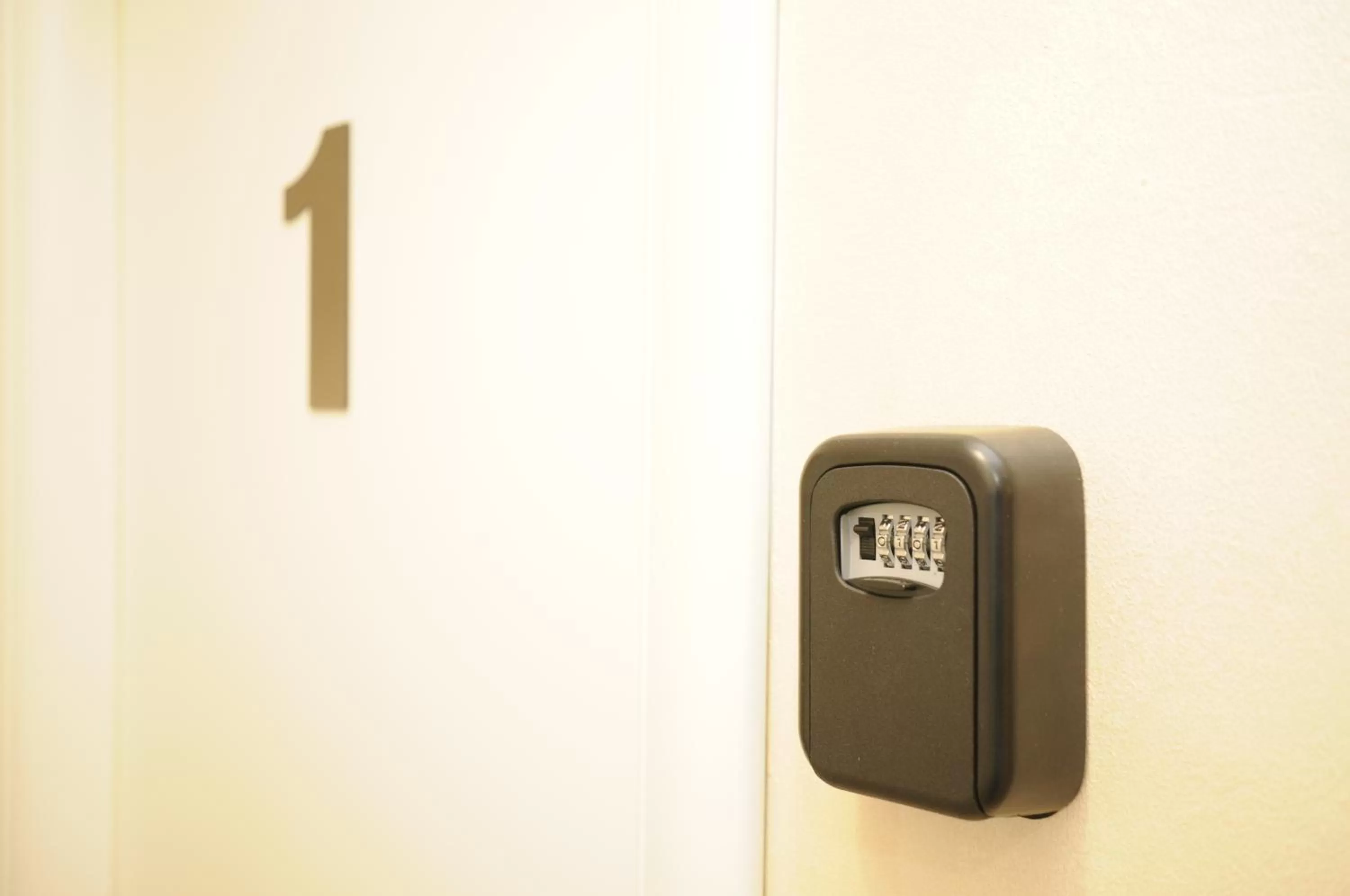 Logo/Certificate/Sign in Re Monti