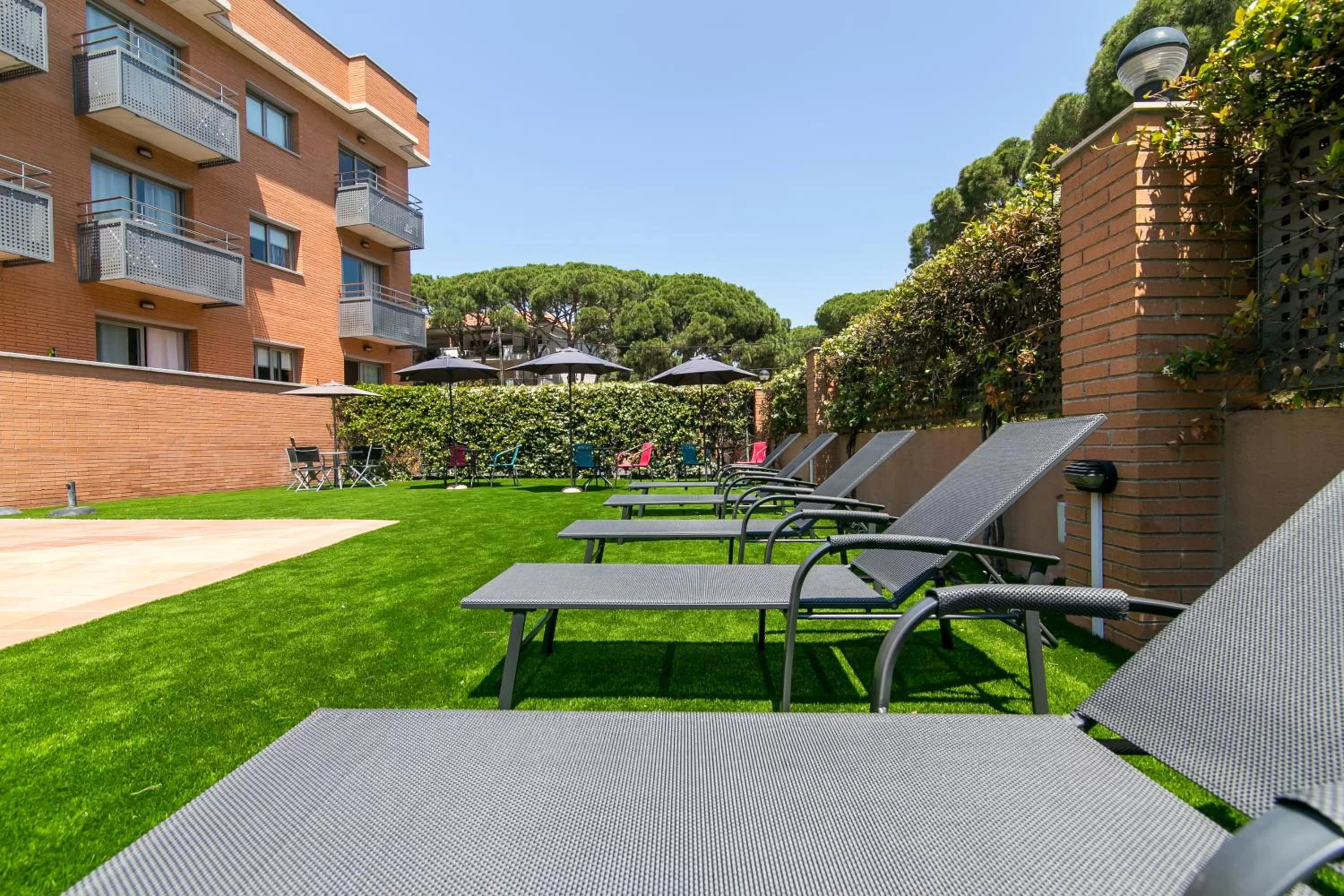 Property building in Aparthotel Bardon